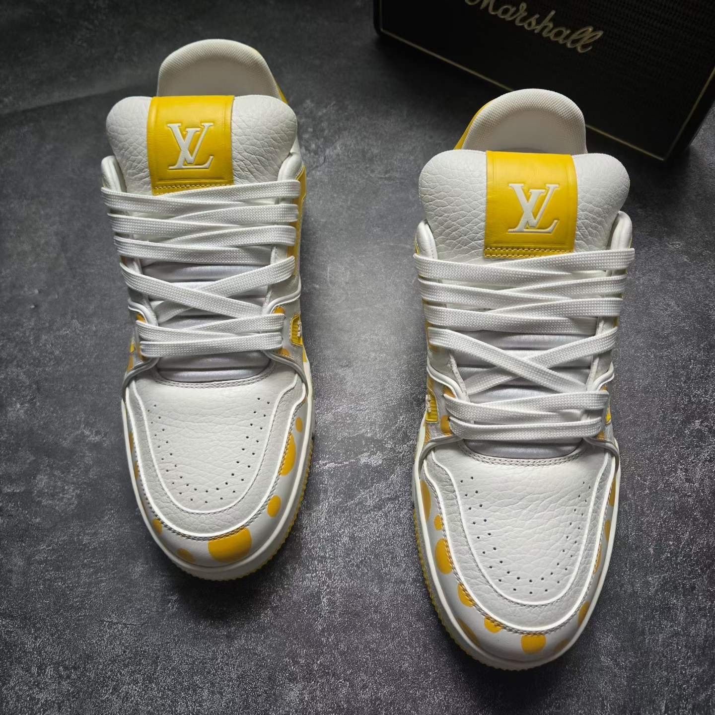 Louis Vuitton Louis Vuitton Training Yellow Lowtop Sneakers 9 Men Size US 9 / EU 42 - 2 Thumbnail