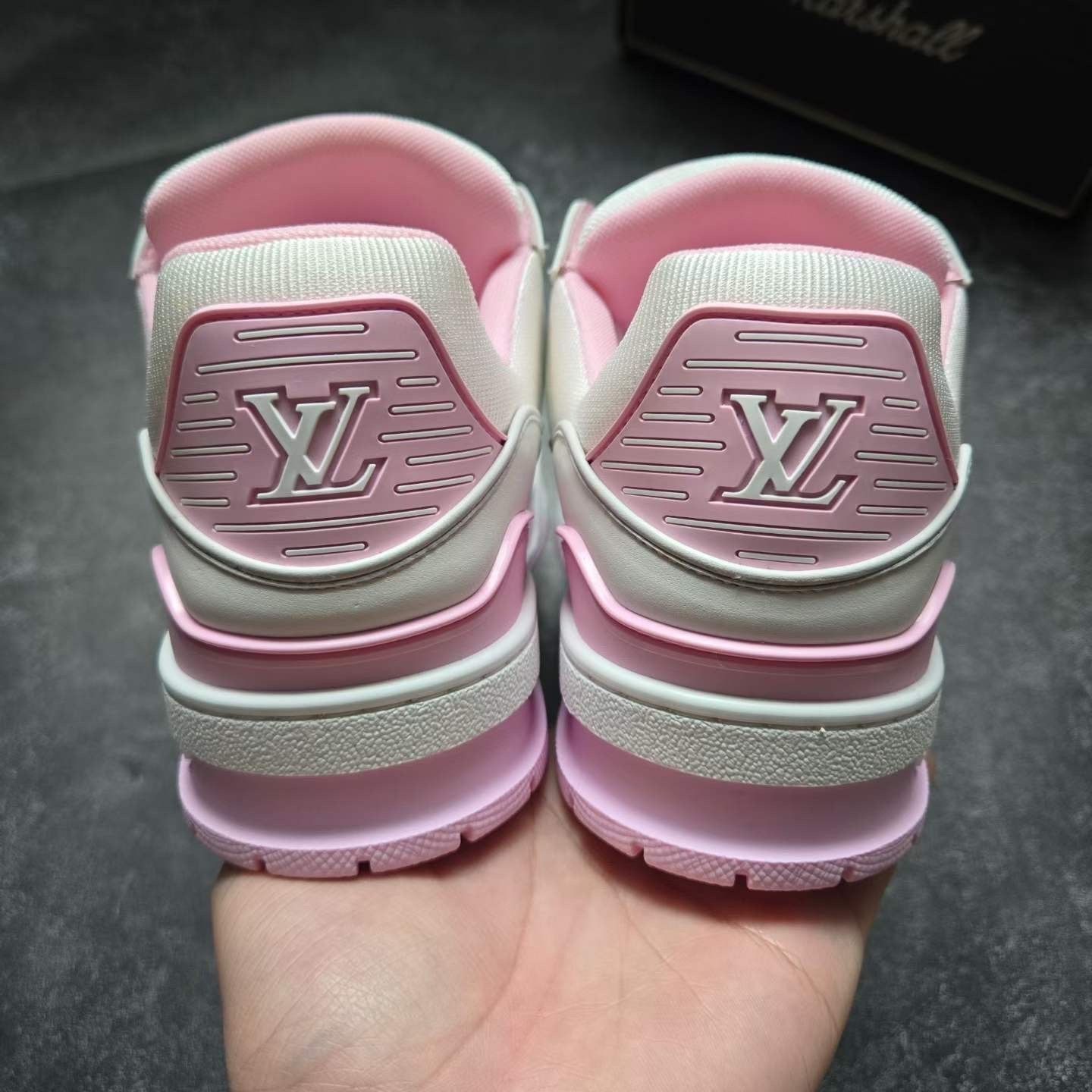Louis Vuitton Louis Vuitton Training White Lowtop Sneakers us_7-5 Women Size US 7.5 / IT 37.5 - 3 Thumbnail