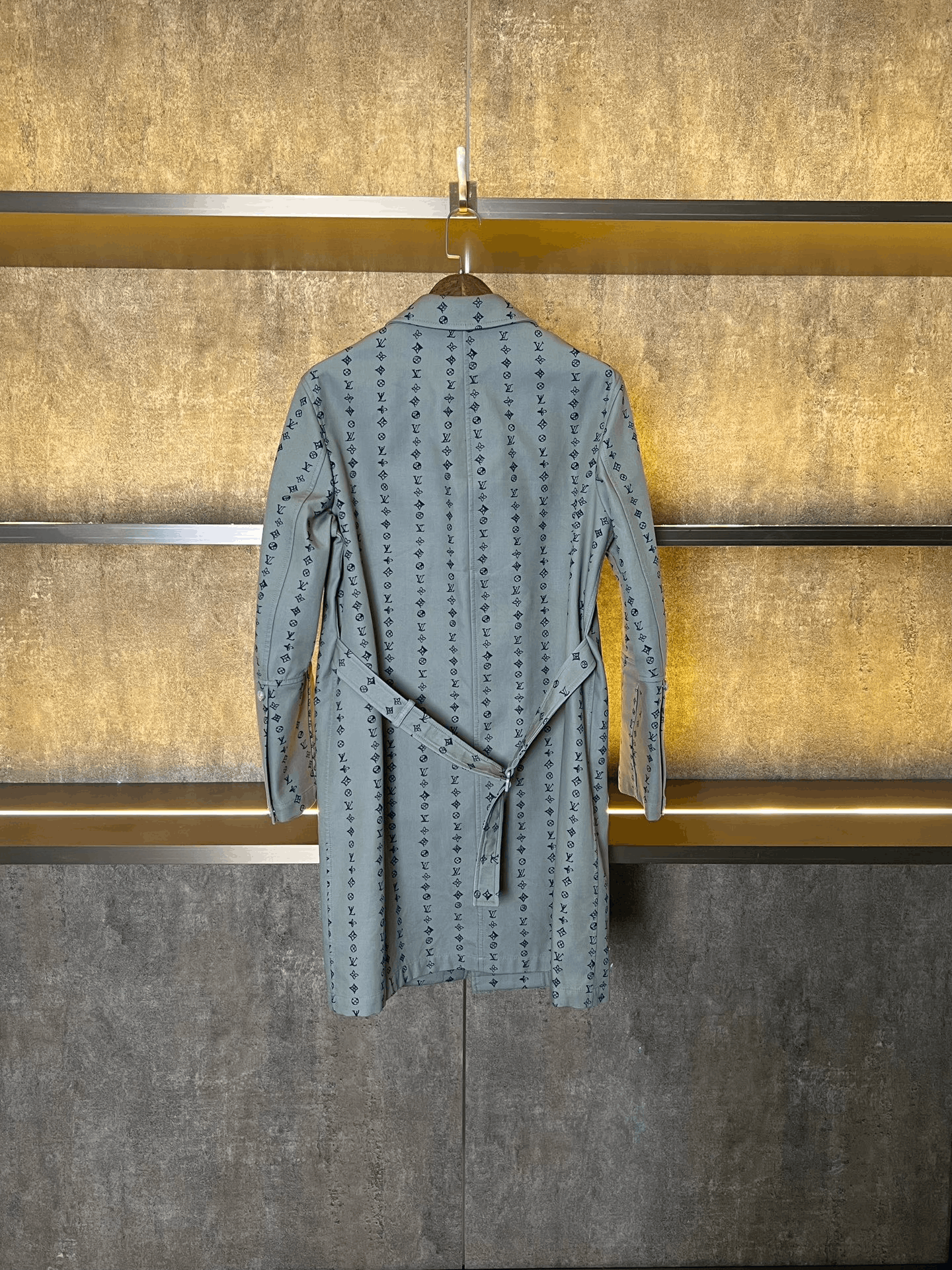 Louis Vuitton Louis Vuitton Heavy Coat s Men Size US S / EU 44-46 / 1 - 2 Thumbnail