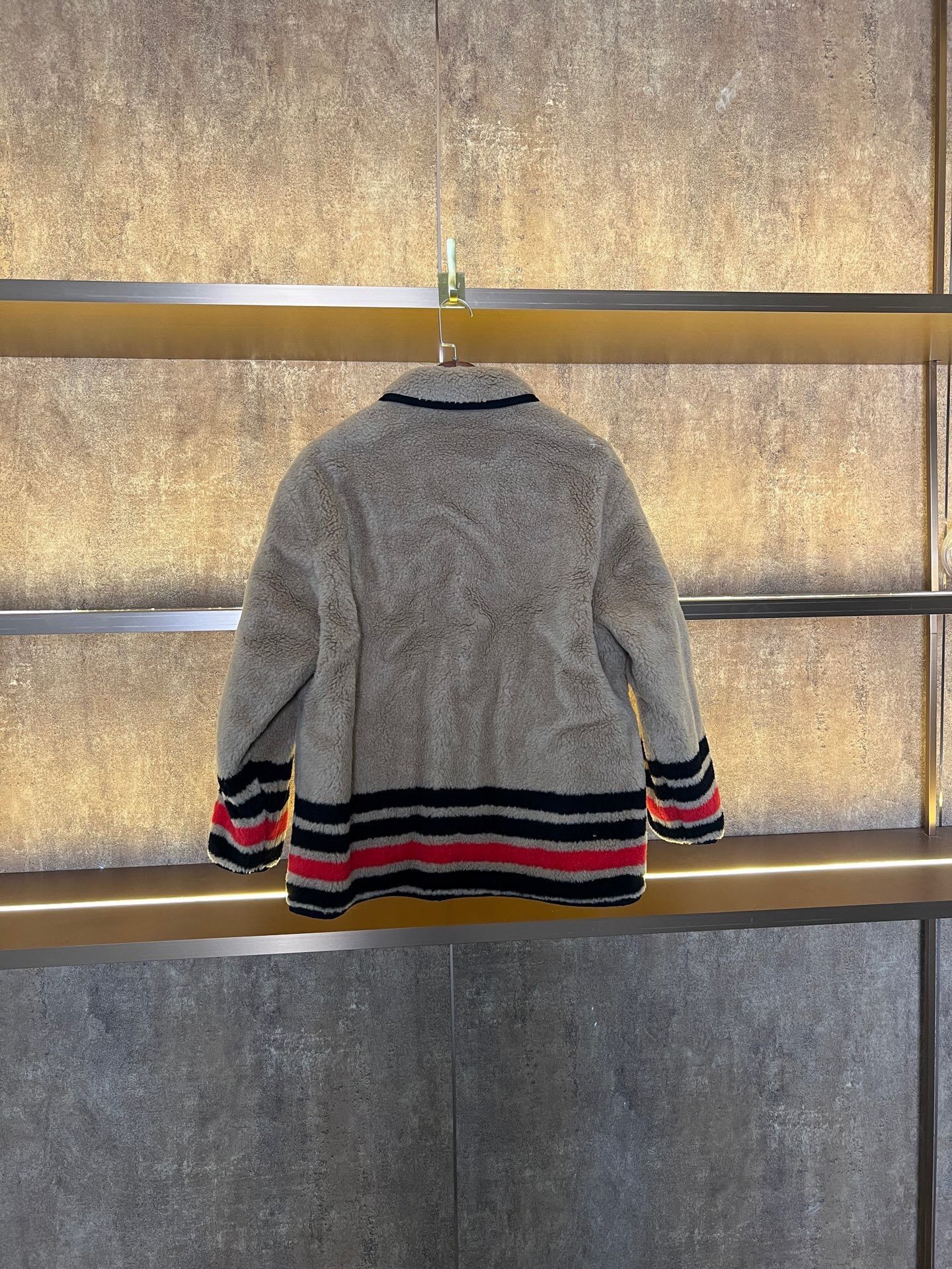 Burberry Burberry Jacket M Women Size M / US 6-8 / IT 42-44 - 2 Thumbnail