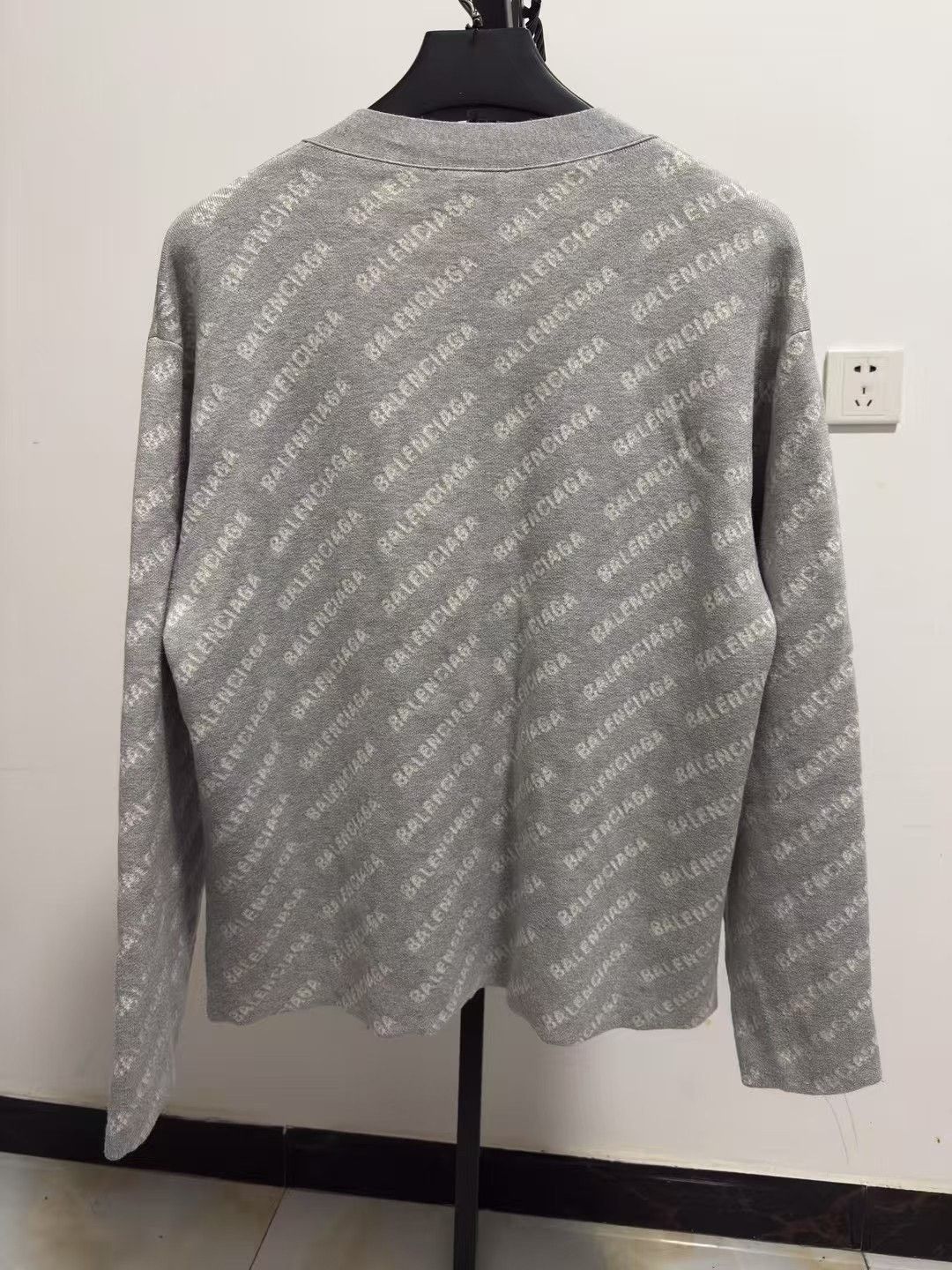 Balenciaga Balenciaga Sweater m Men Size US M / EU 48-50 / 2 - 2 Thumbnail