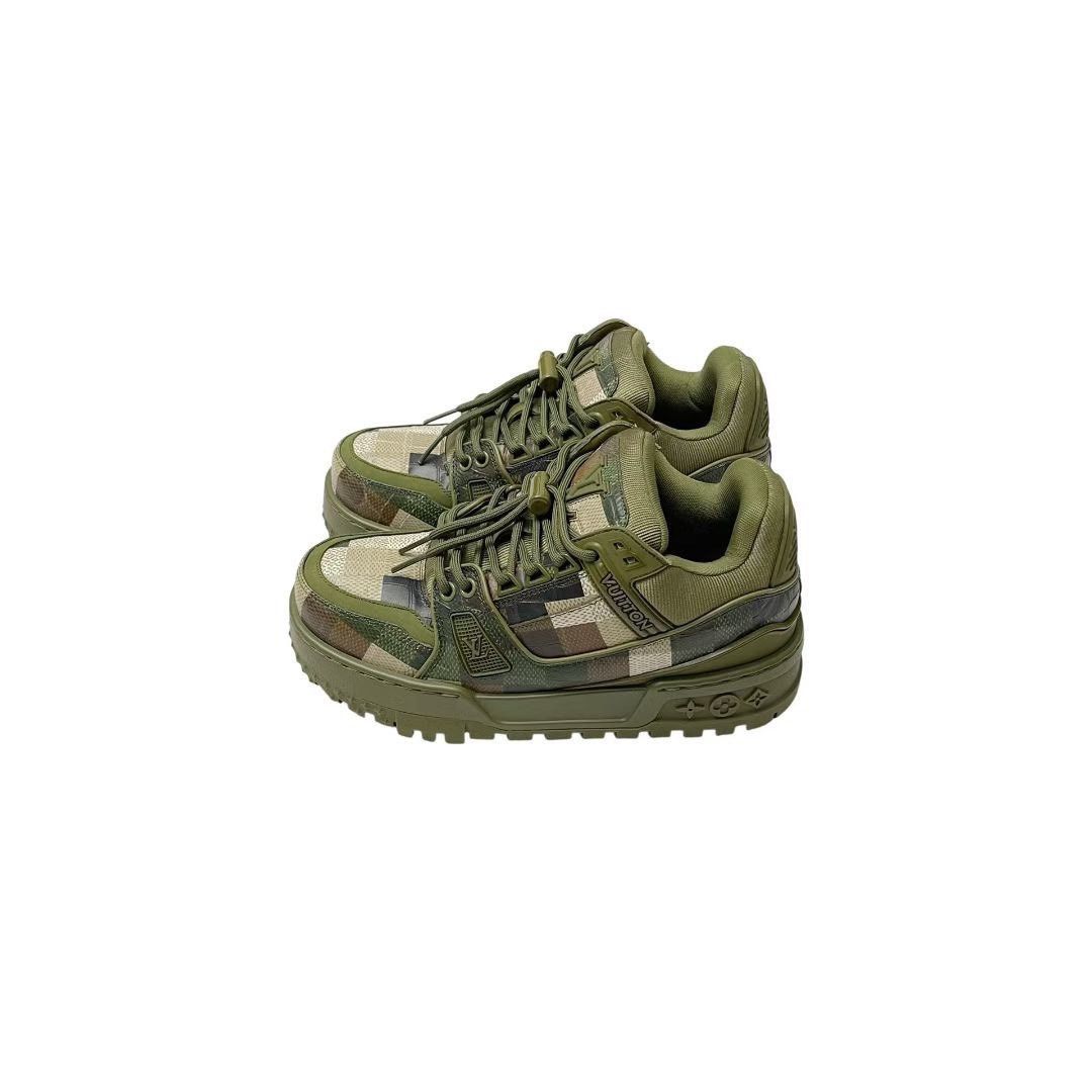Louis Vuitton Louis Vuitton Camo Lowtop Sneakers us_6 Women Size US 6 / IT 36 - 2 Thumbnail