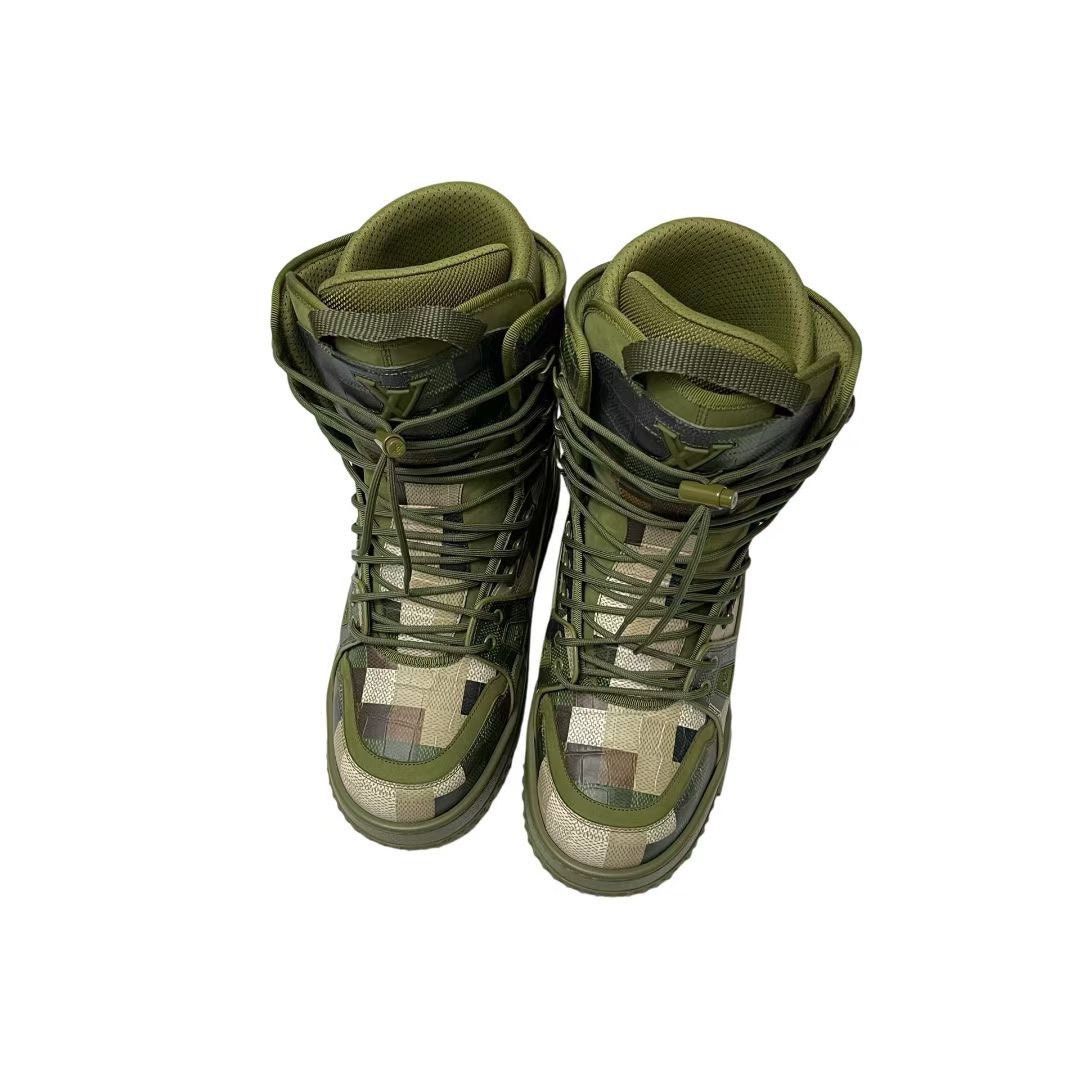 Louis Vuitton Louis Vuitton Camo Boots 5 Men Size US 5 / EU 37 - 3 Thumbnail