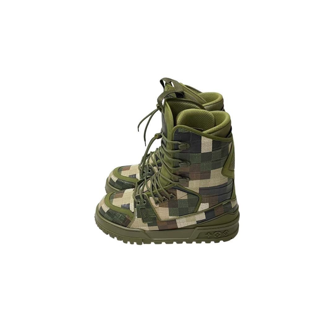Louis Vuitton Louis Vuitton Camo Boots 5 Men Size US 5 / EU 37 - 2 Thumbnail