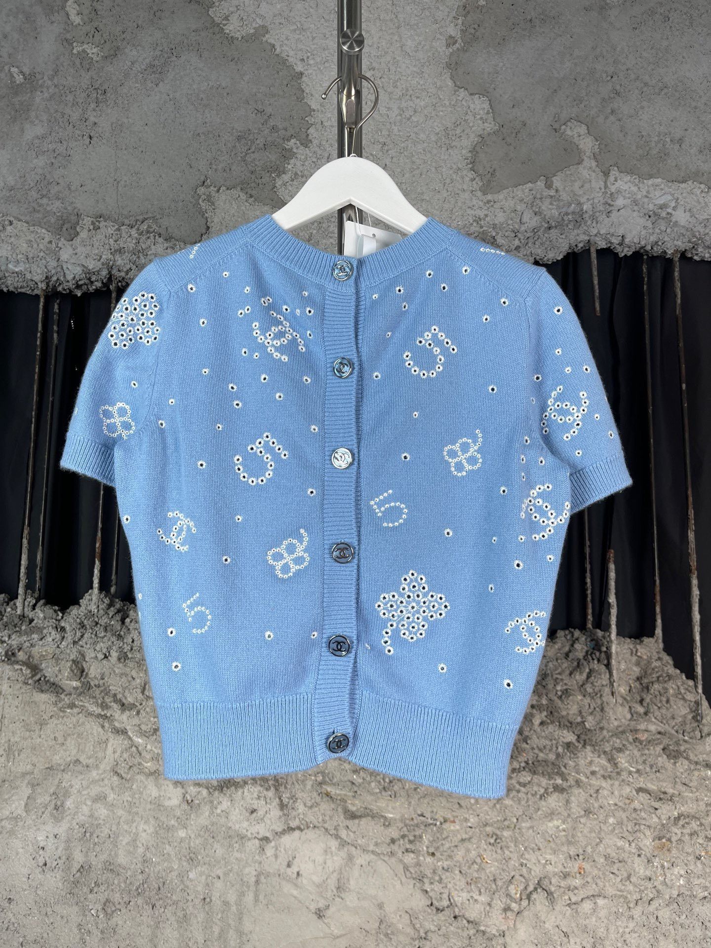 Chanel Chanel Sweater S Women Size S / US 4 / IT 40 - 2 Thumbnail