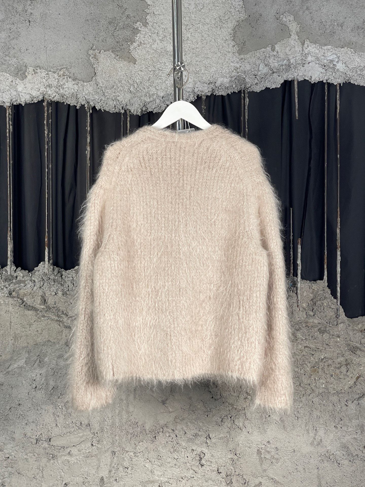 Rick Owens Rick Owens Sweater XS Women Size XS / US 0-2 / IT 36-38 - 2 Thumbnail