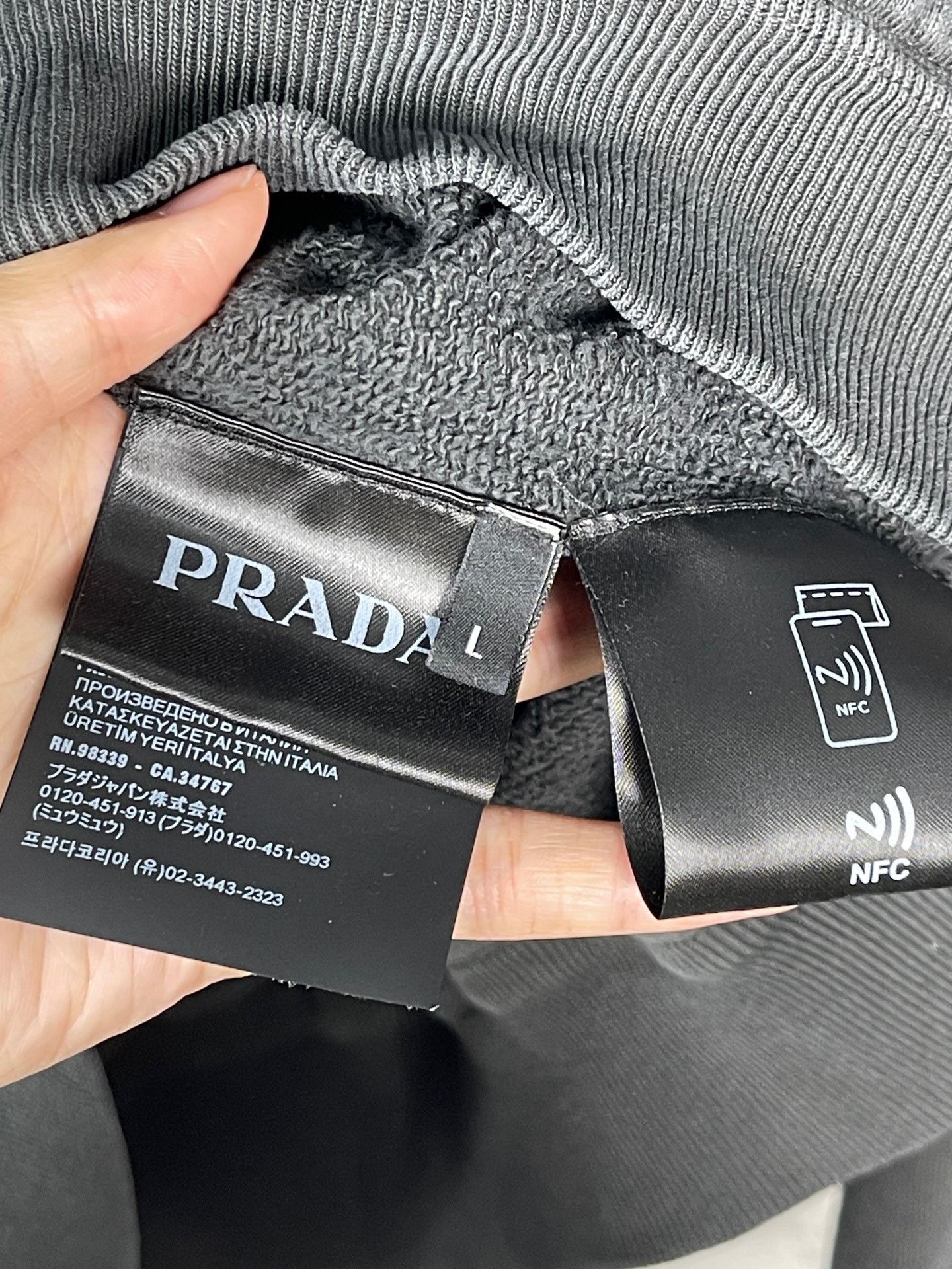 Prada Prada Distressed Hoodie L Women Size L / US 10 / IT 46 - 7 Thumbnail