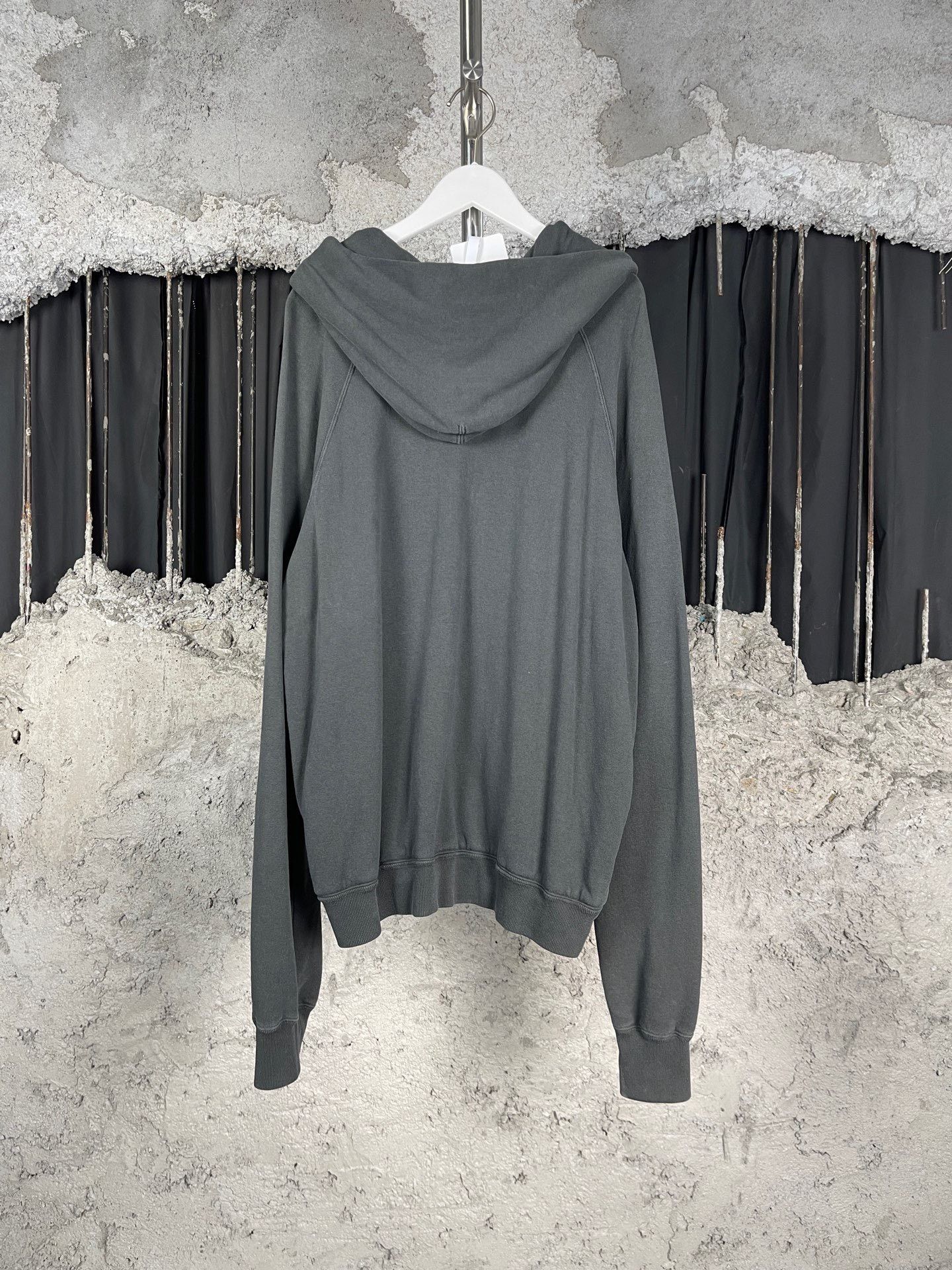 Prada Prada Distressed Hoodie L Women Size L / US 10 / IT 46 - 2 Thumbnail