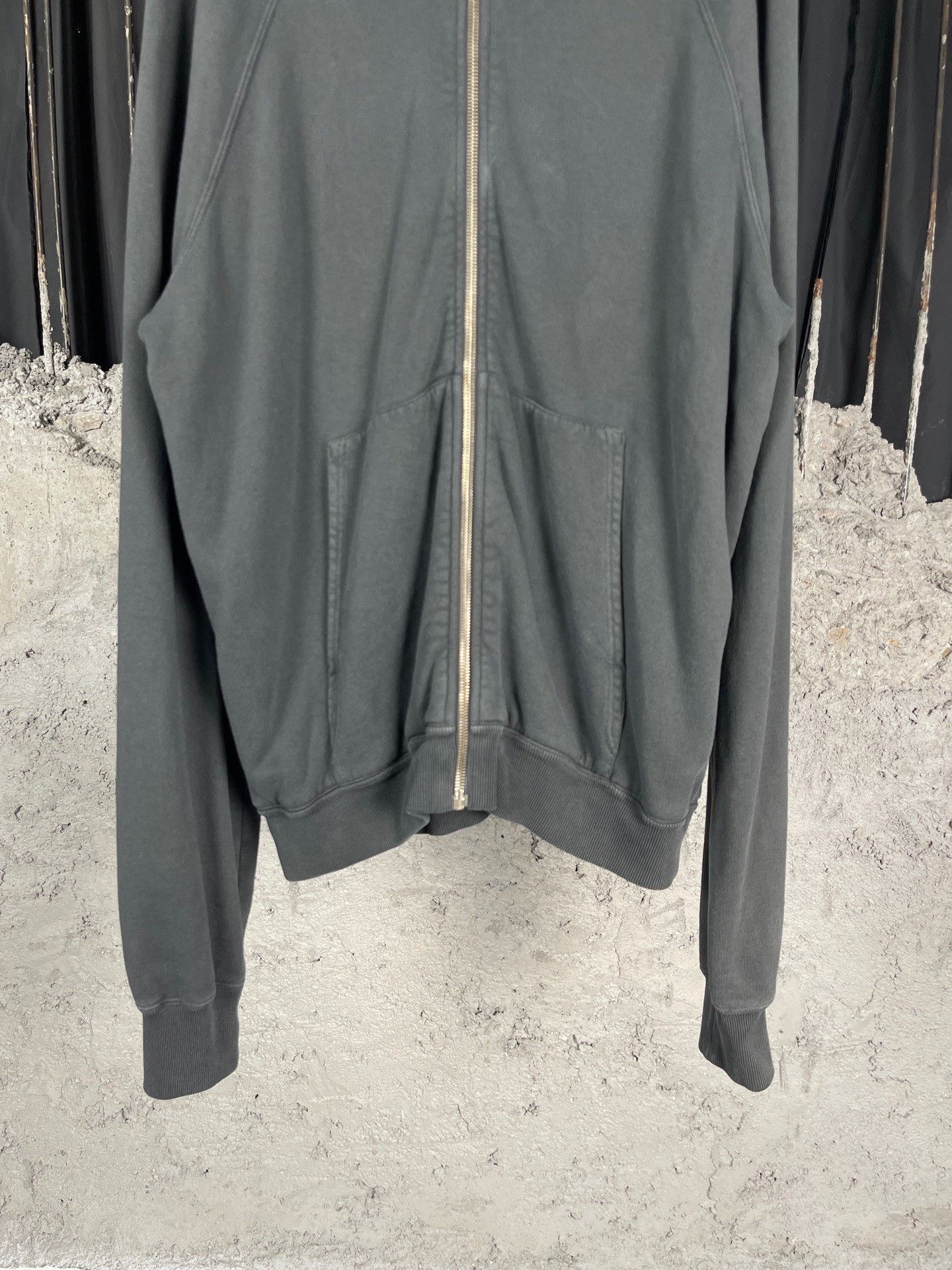 Prada Prada Distressed Hoodie L Women Size L / US 10 / IT 46 - 4 Thumbnail
