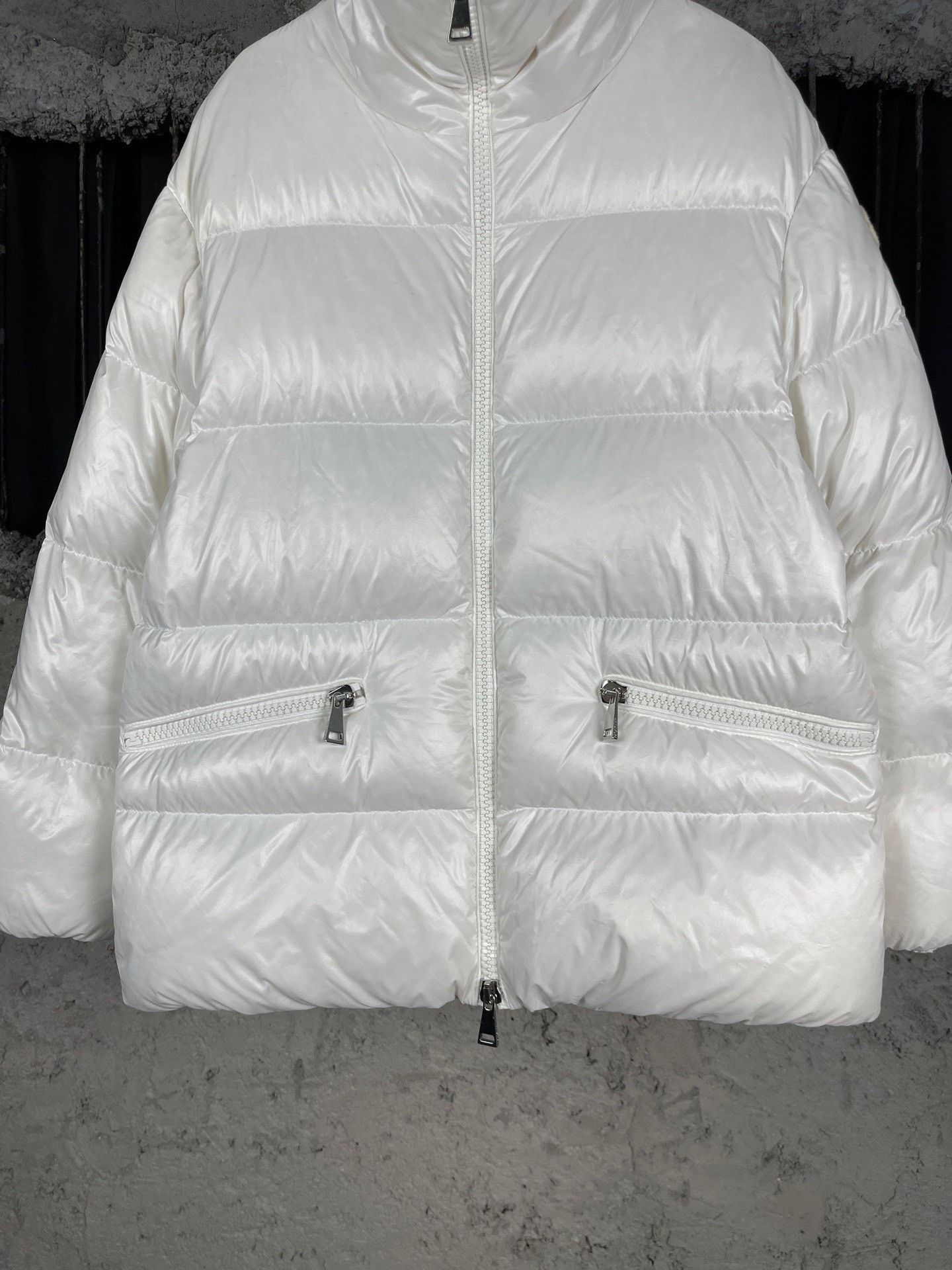 Moncler Moncler Down Down Jacket S Women Size S / US 4 / IT 40 - 4 Thumbnail