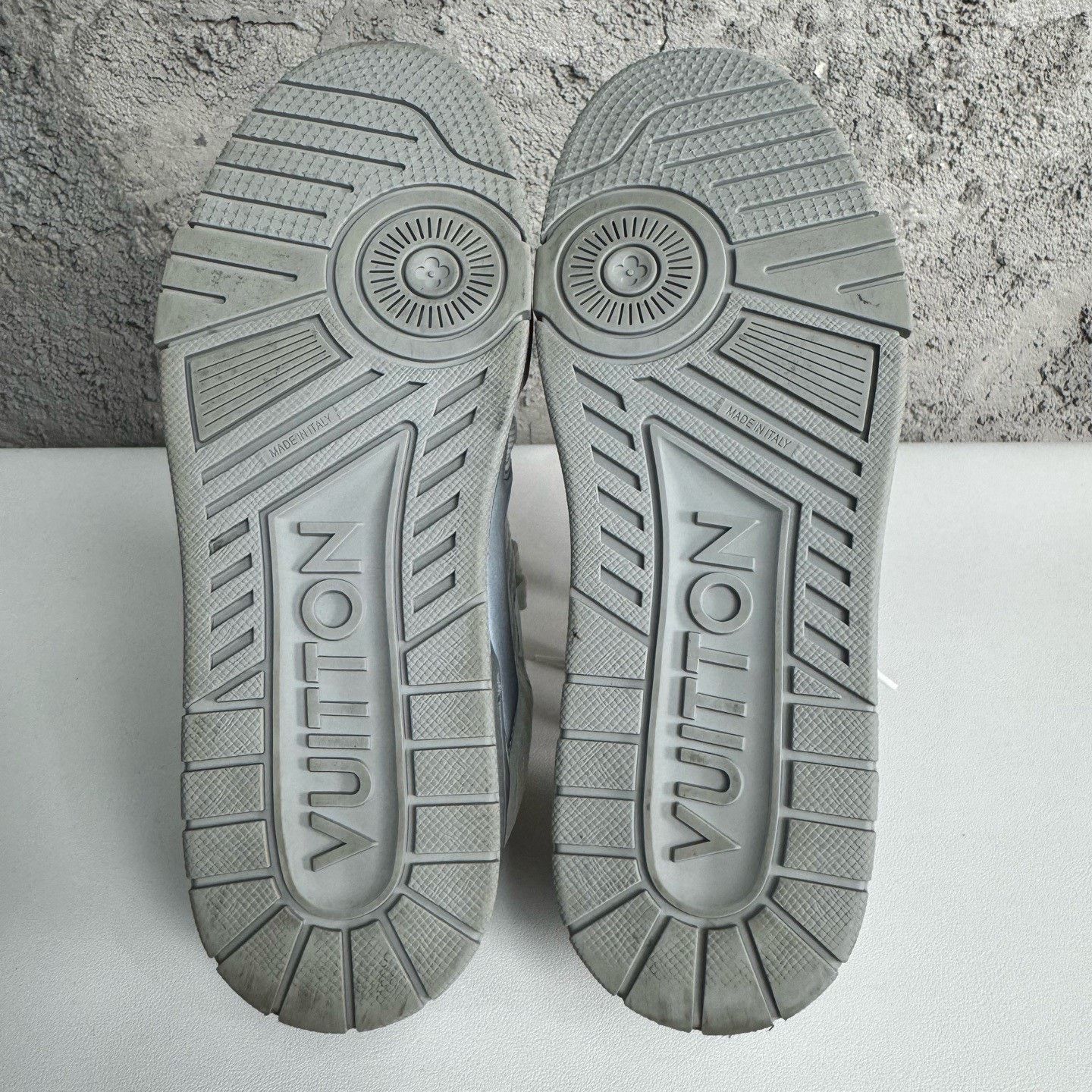 Louis Vuitton Louis Vuitton Training Lowtop Sneakers 10 Men Size US 10 / EU 43 - 7 Thumbnail