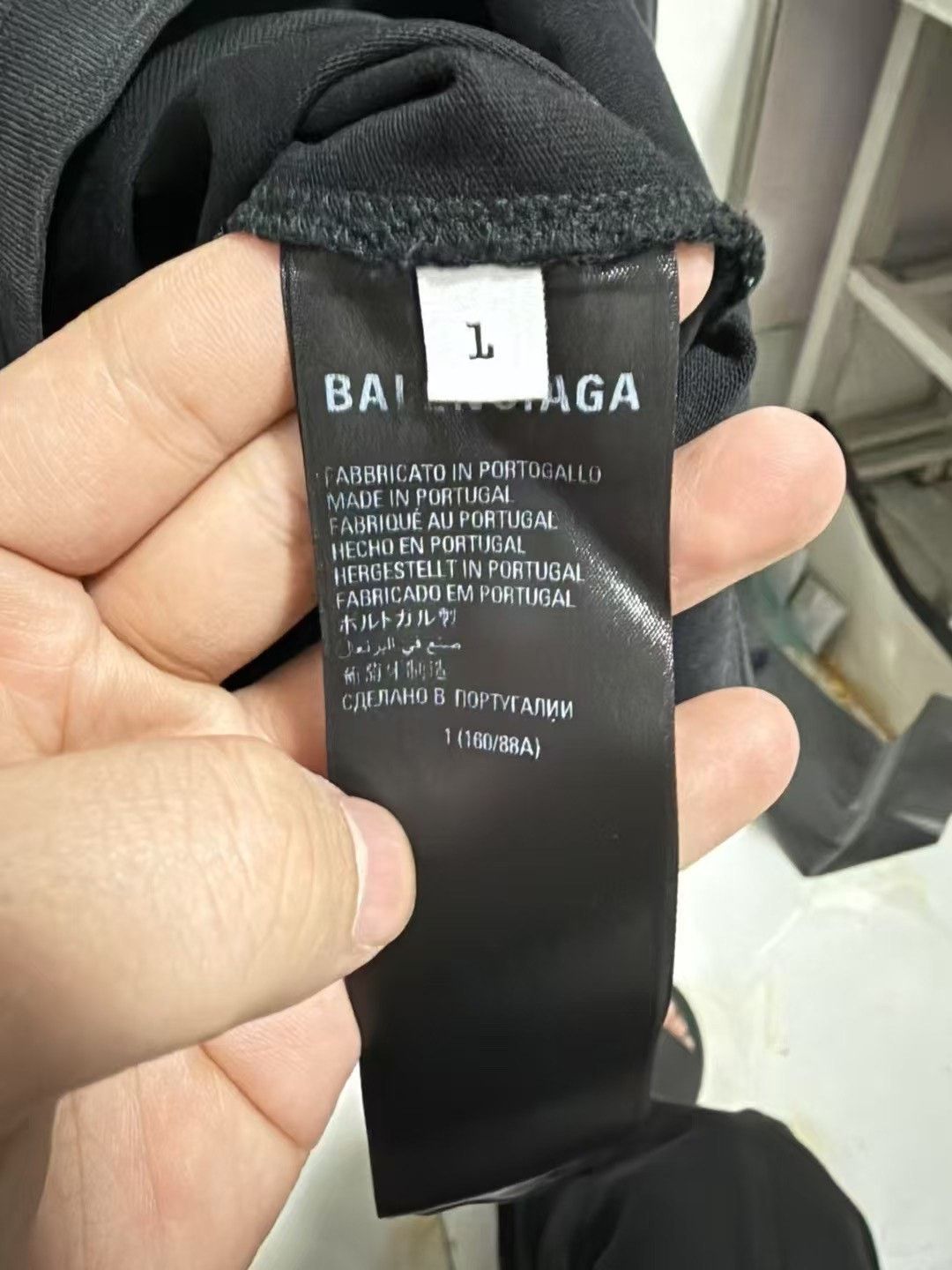 Balenciaga Balenciaga T-Shirt S Women Size S / US 4 / IT 40 - 4 Thumbnail