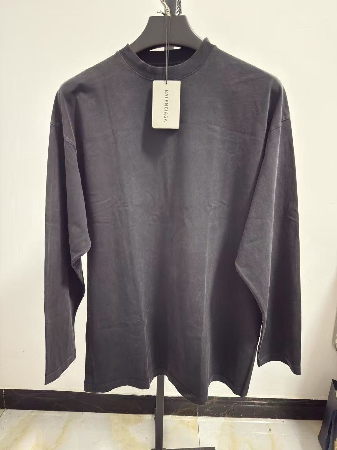 Balenciaga Balenciaga T-Shirt S Women Size S / US 4 / IT 40 - 2 Thumbnail