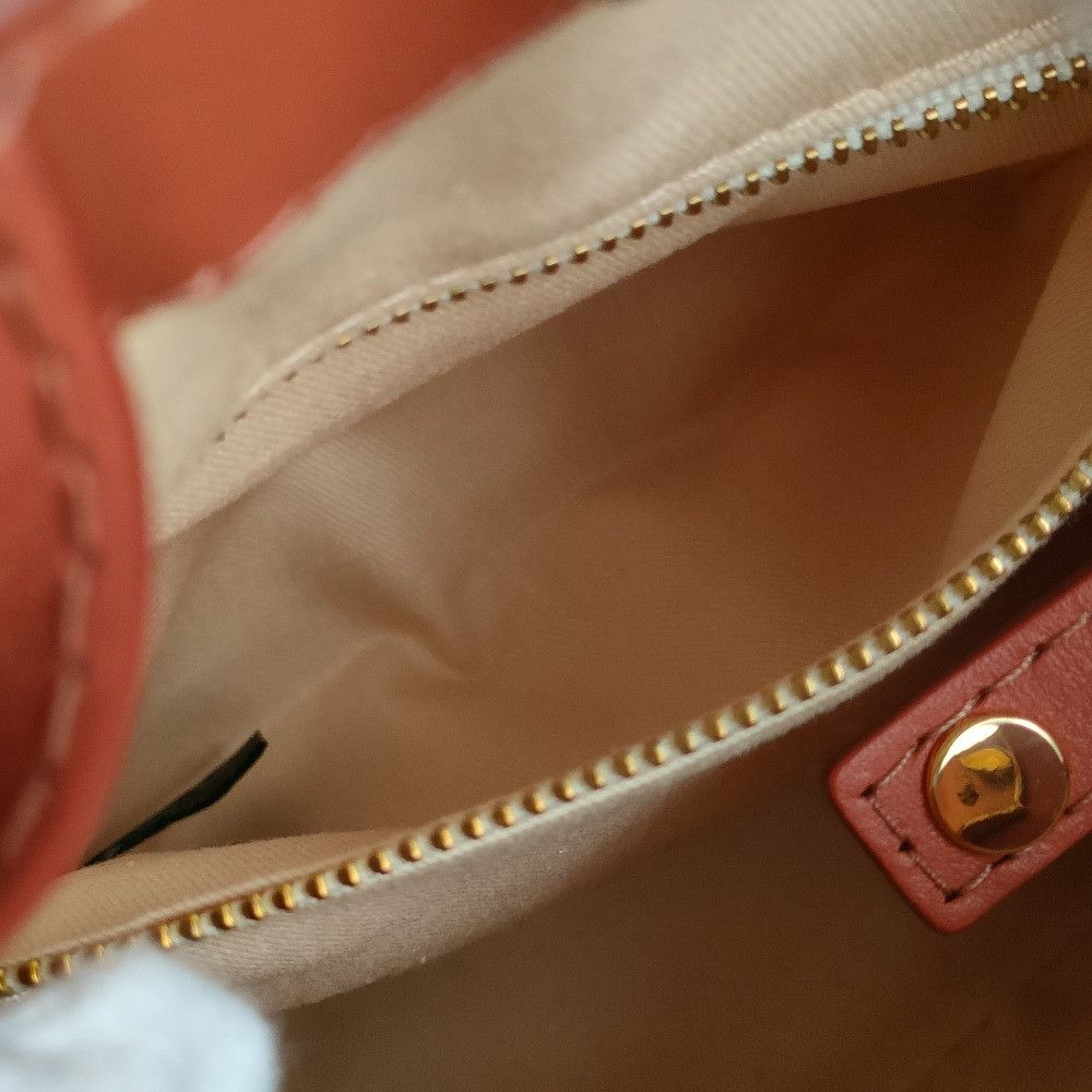 Other Other Dance Lente Leather Bucket Bag Leather Shoulder Bag DUTY FREE for USA Size ONE SIZE - 14 Thumbnail