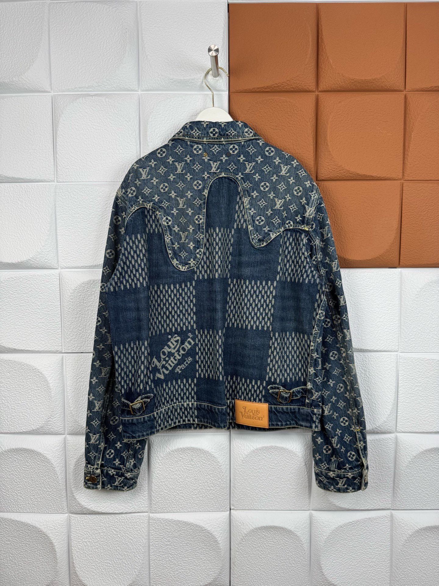 Louis Vuitton Louis Vuitton Blue Light Jacket xs Men Size US XS / EU 42 / 0 - 2 Thumbnail