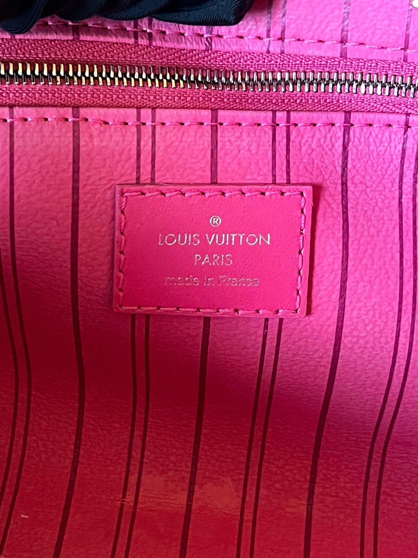 Louis Vuitton Louis Vuitton Red Shoulder Bag OS Women Size ONE SIZE - 8 Thumbnail