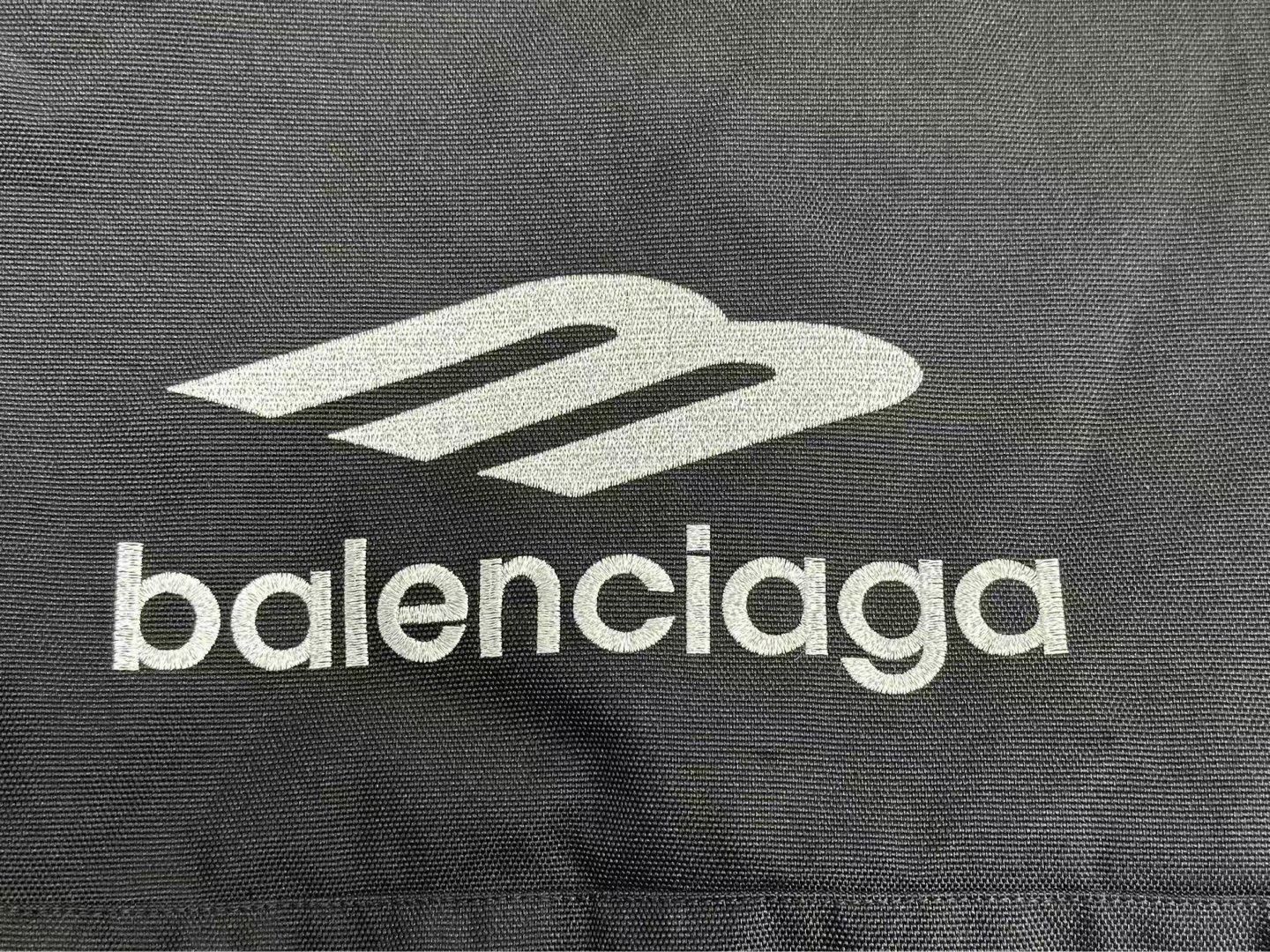 Balenciaga Balenciaga Oversized Black Light Jacket s Men Size US S / EU 44-46 / 1 - 3 Thumbnail