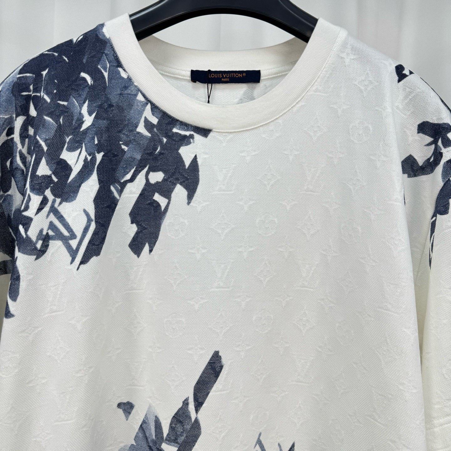 Louis Vuitton Louis Vuitton T-Shirt m Men Size US M / EU 48-50 / 2 - 3 Thumbnail