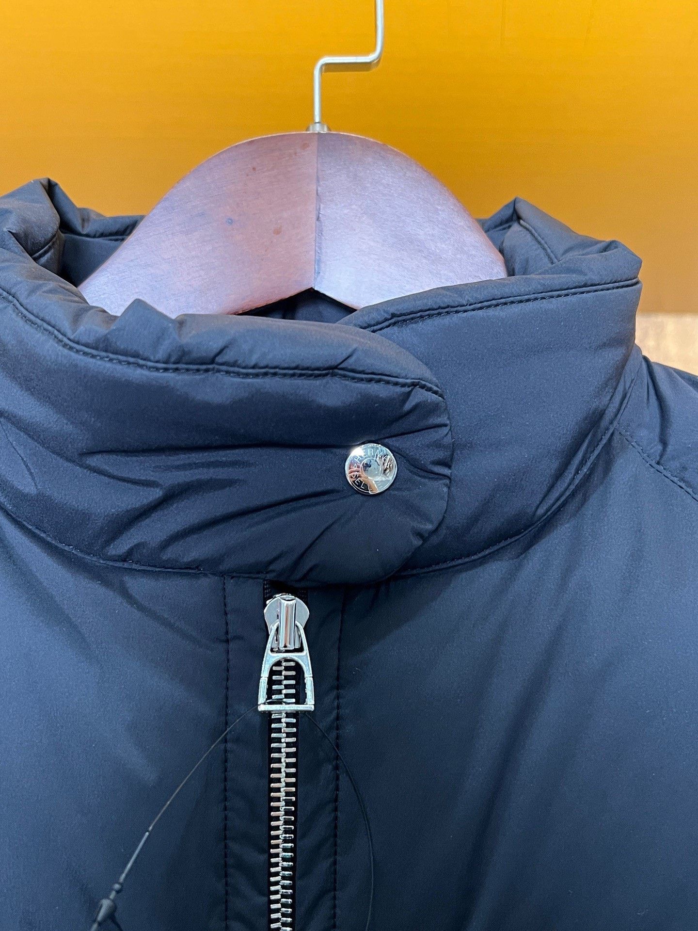 Hermes Hermes Down Heavy Coat l Men Size US L / EU 52-54 / 3 - 3 Thumbnail
