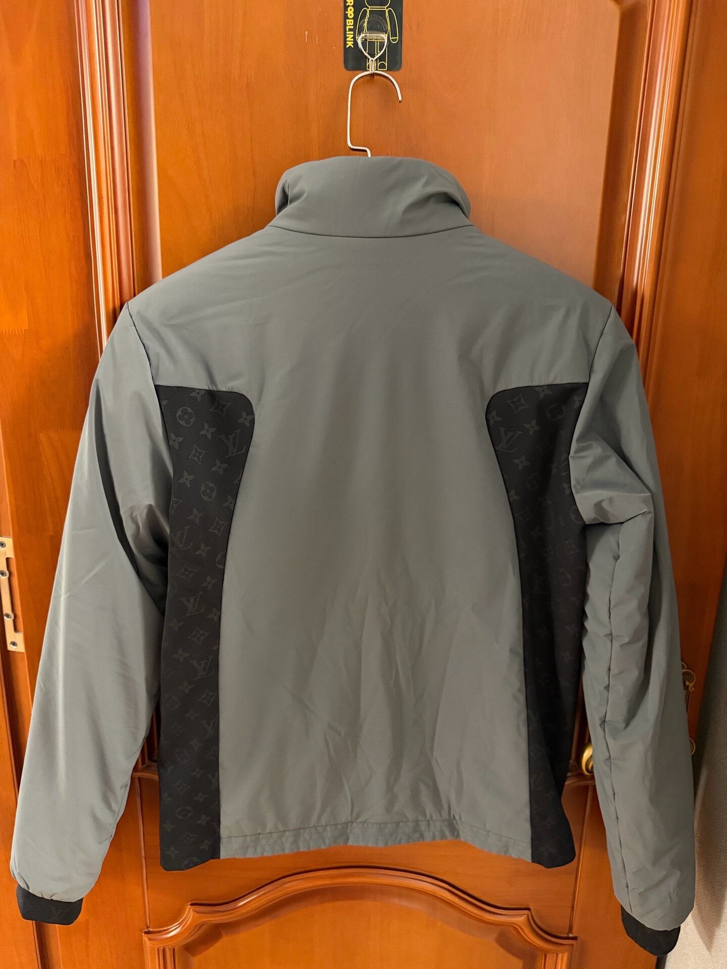 Louis Vuitton Louis Vuitton Multi Heavy Coat l Men Size US L / EU 52-54 / 3 - 2 Thumbnail