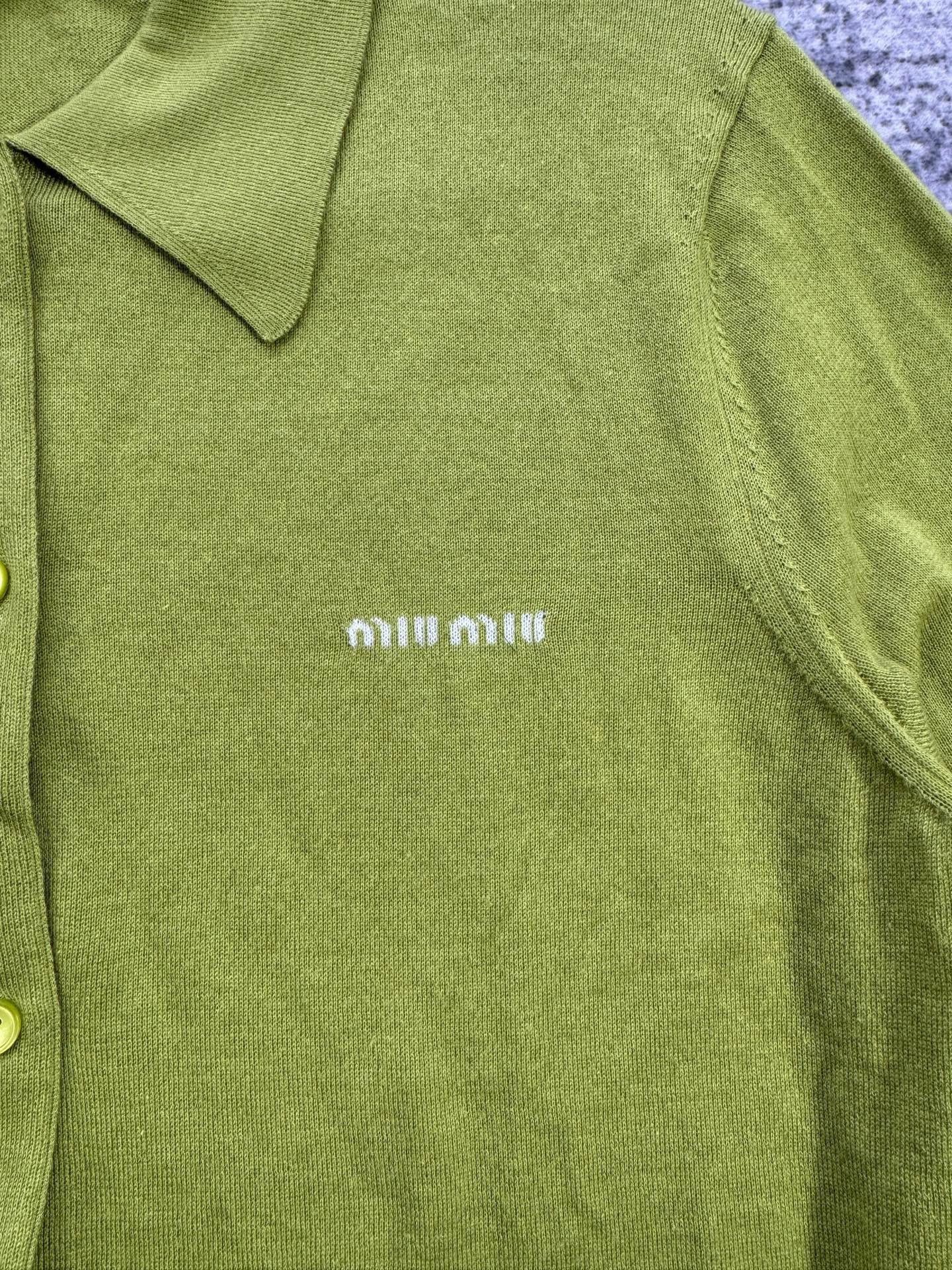 Miu Miu Miu Miu Sweater L Women Size L / US 10 / IT 46 - 3 Thumbnail