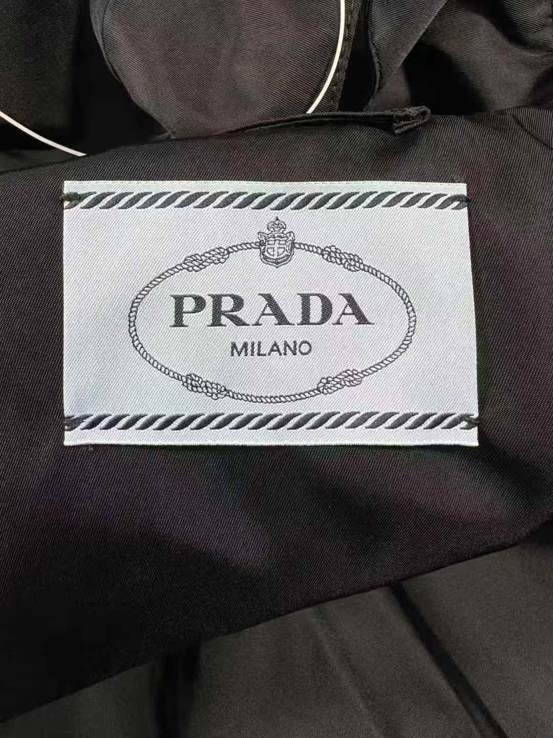Prada Prada Nylon Light Jacket s Men Size US S / EU 44-46 / 1 - 5 Thumbnail