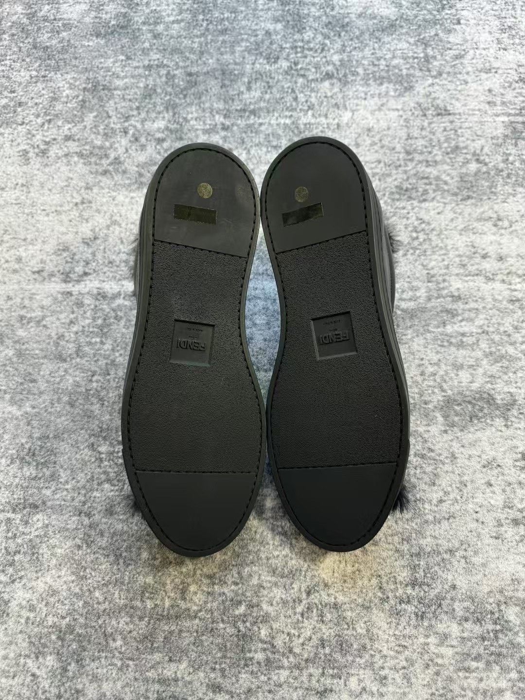 Fendi Fendi Leather Lowtop Sneakers 7.5 Men Size US 7.5 / EU 40-41 - 7 Thumbnail