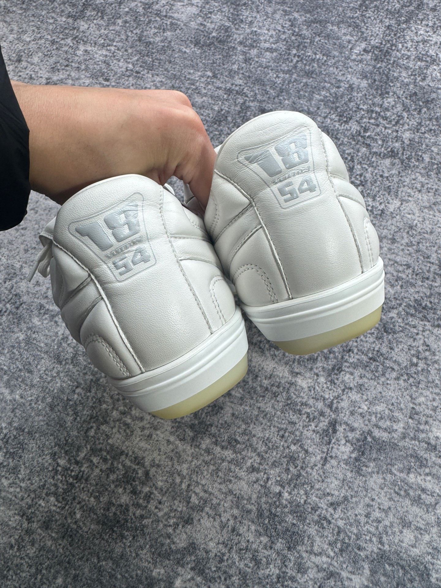 Louis Vuitton Louis Vuitton Football White Lowtop Sneakers 7.5 Men Size US 7.5 / EU 40-41 - 5 Thumbnail
