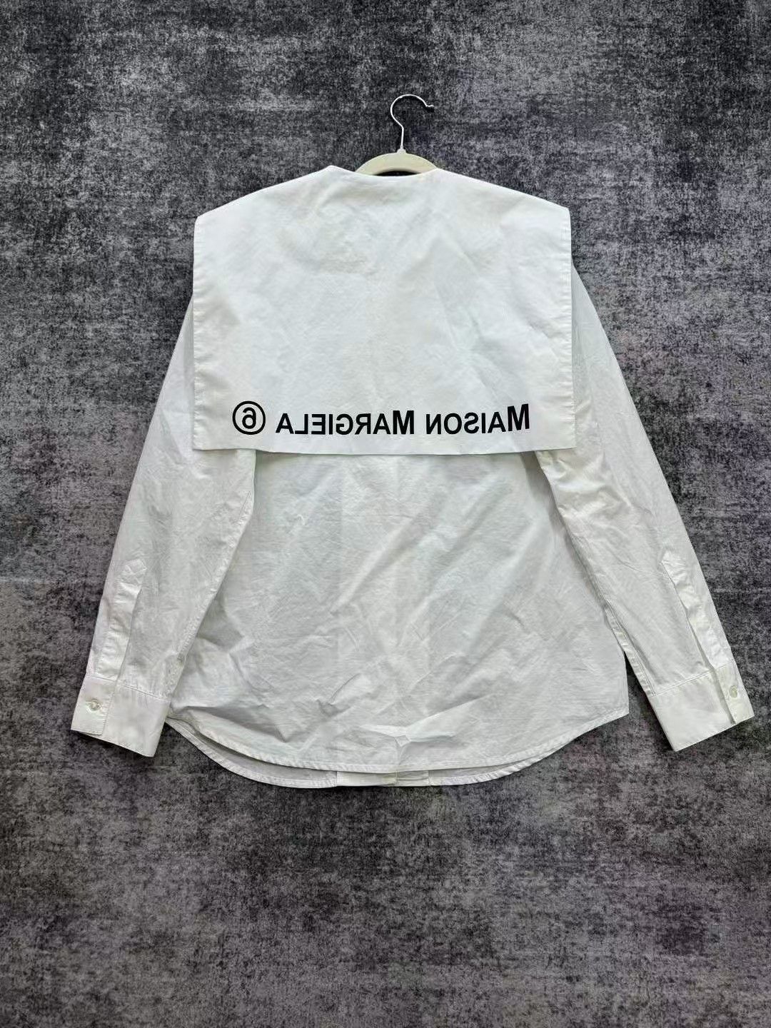 Maison Margiela Maison Margiela White Button Up M Women Size M / US 6-8 / IT 42-44 - 2 Thumbnail