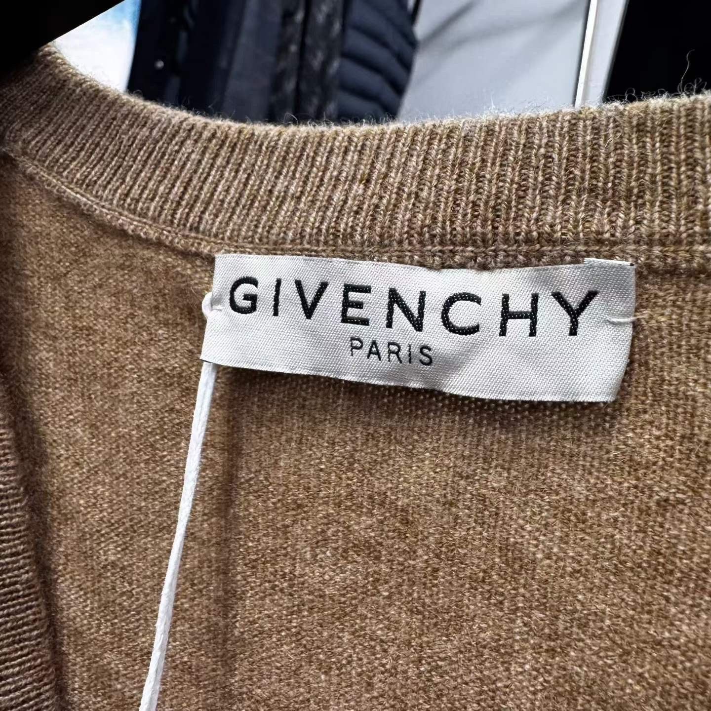 Givenchy Givenchy Sweater xl Men Size US XL / EU 56 / 4 - 4 Thumbnail