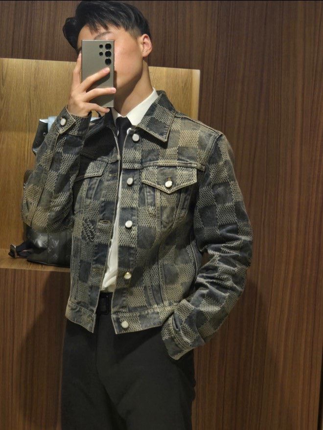 Louis Vuitton Louis Vuitton Distressed Blue Light Jacket xxl Men Size US XXL / EU 58 / 5 - 8 Thumbnail