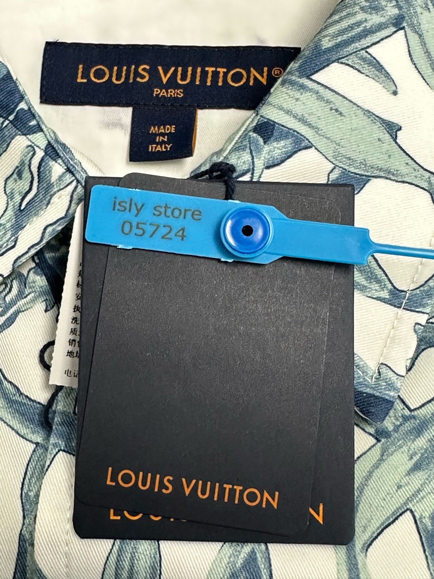 Louis Vuitton Louis Vuitton Printed Graphic Blue Shirt xs Men Size US XS / EU 42 / 0 - 4 Thumbnail