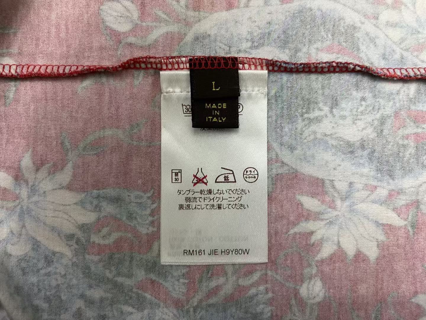 Louis Vuitton Louis Vuitton Red T-Shirt l Men Size US L / EU 52-54 / 3 - 3 Thumbnail