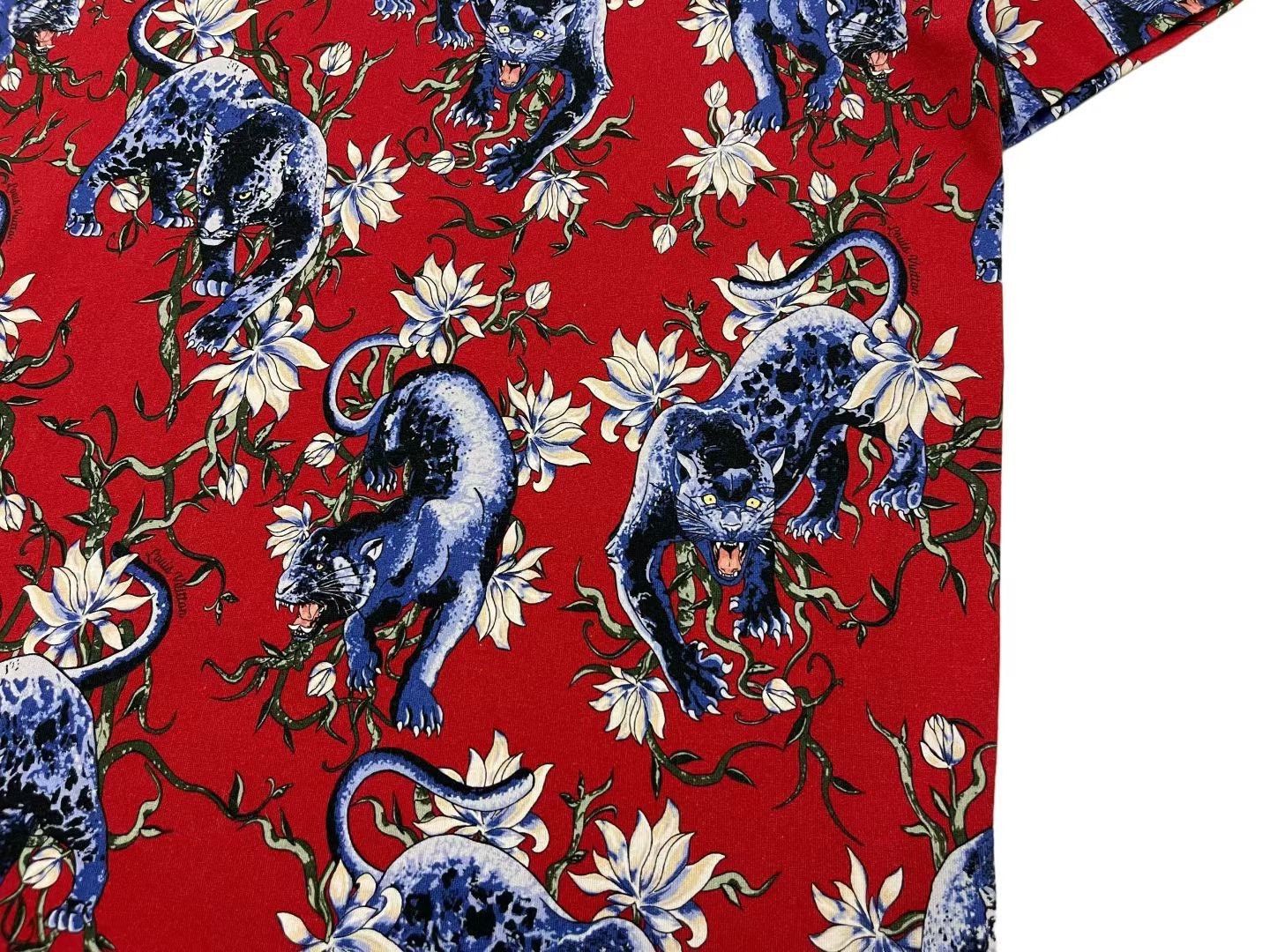 Louis Vuitton Louis Vuitton Red T-Shirt l Men Size US L / EU 52-54 / 3 - 2 Thumbnail