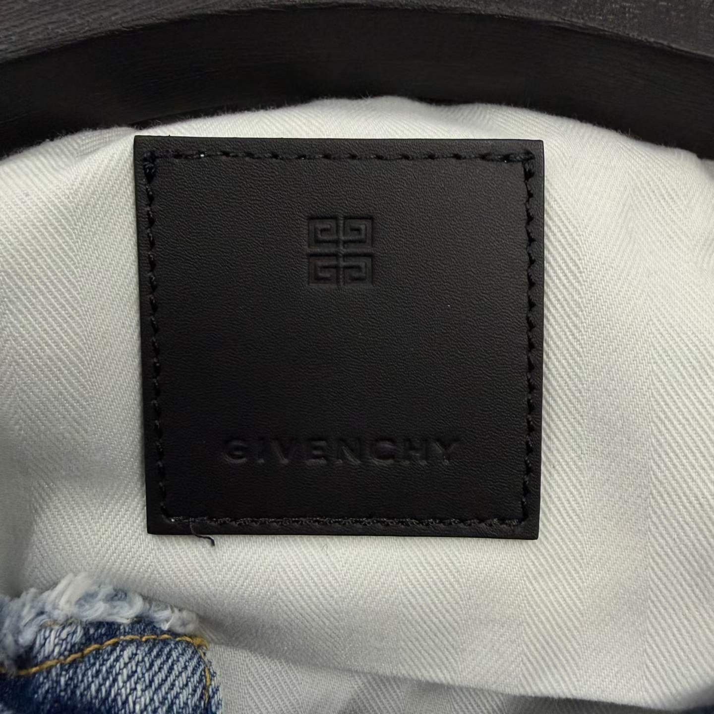 Givenchy Givenchy Denim Light Jacket l Men Size US L / EU 52-54 / 3 - 6 Thumbnail