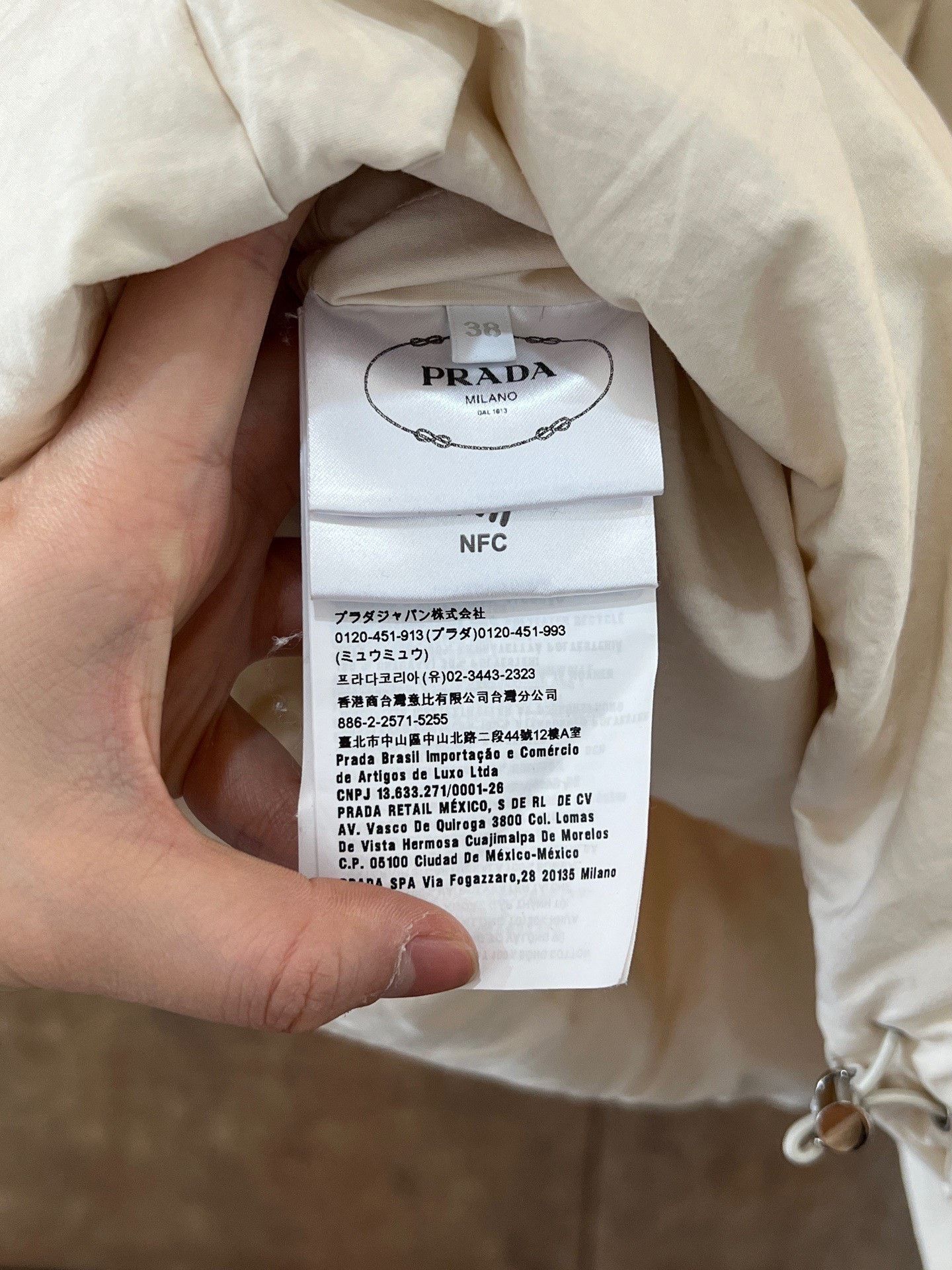 Prada Prada Down White Tank Top XS Women Size XS / US 0-2 / IT 36-38 - 4 Thumbnail