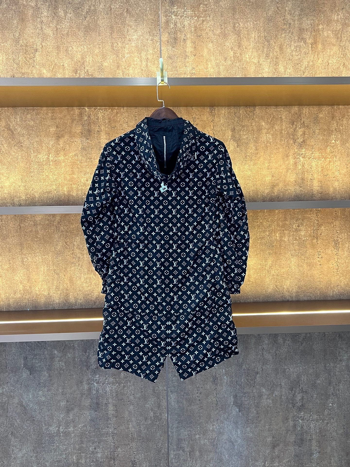 Louis Vuitton Louis Vuitton Light Jacket xs Men Size US XS / EU 42 / 0 - 2 Thumbnail