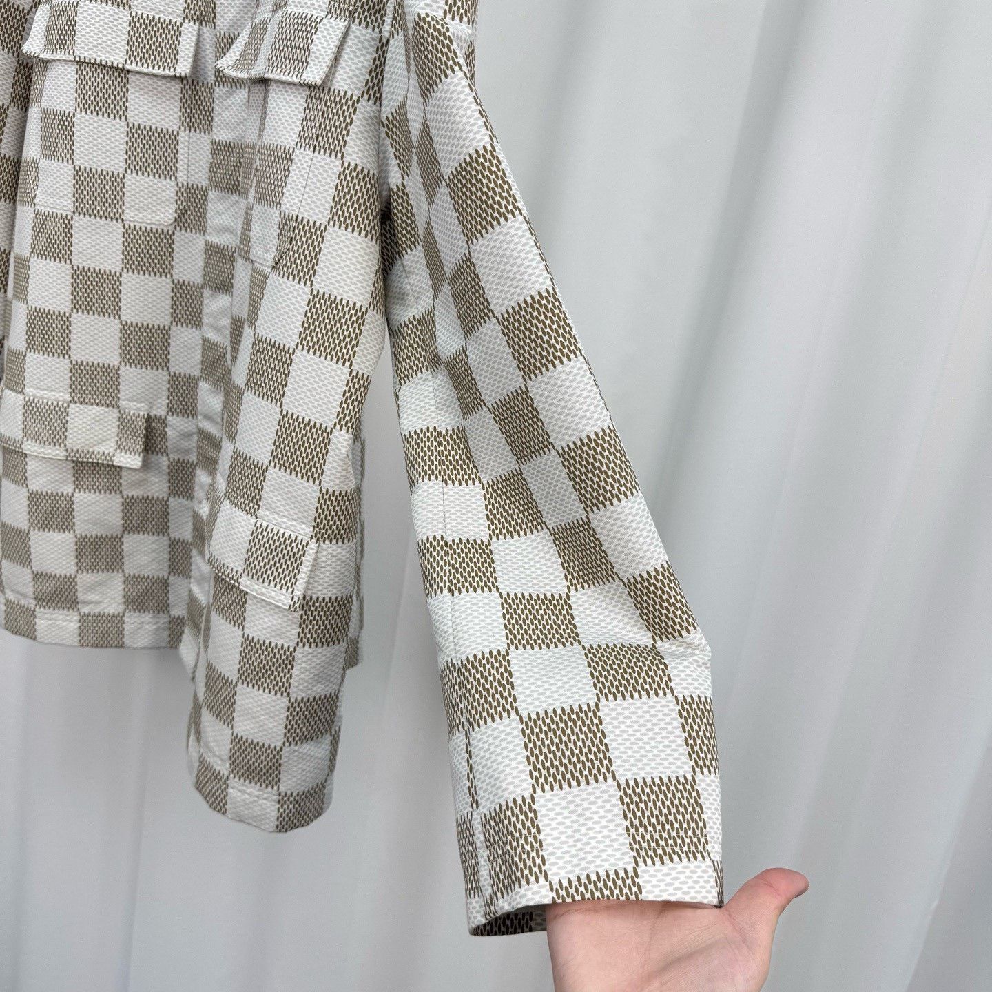Louis Vuitton Louis Vuitton Checkered Light Jacket xl Men Size US XL / EU 56 / 4 - 4 Thumbnail