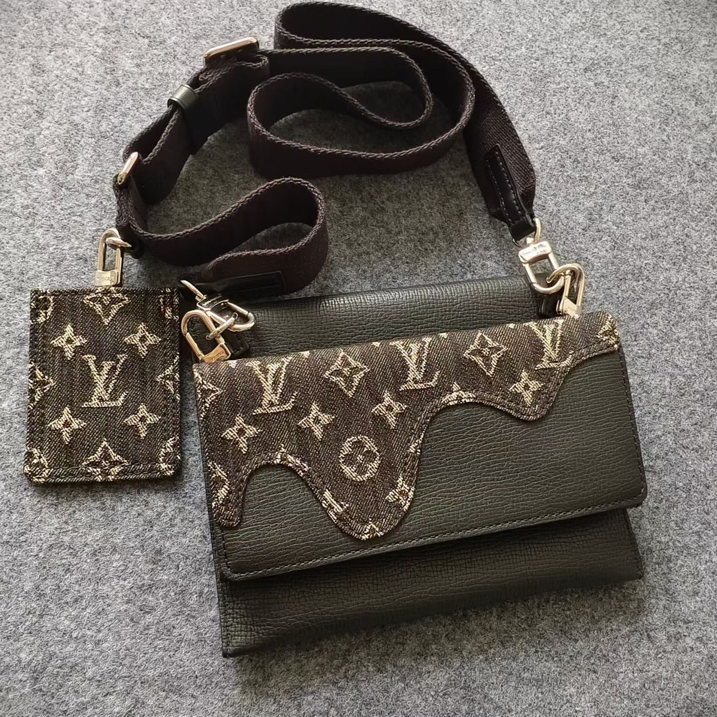 Louis Vuitton Louis Vuitton Denim Black Bag one size Men Size ONE SIZE - 3 Thumbnail