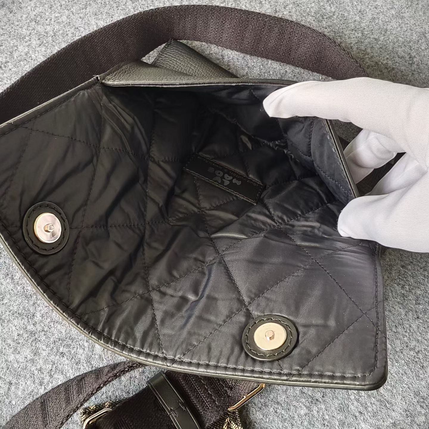 Louis Vuitton Louis Vuitton Denim Black Bag one size Men Size ONE SIZE - 7 Thumbnail