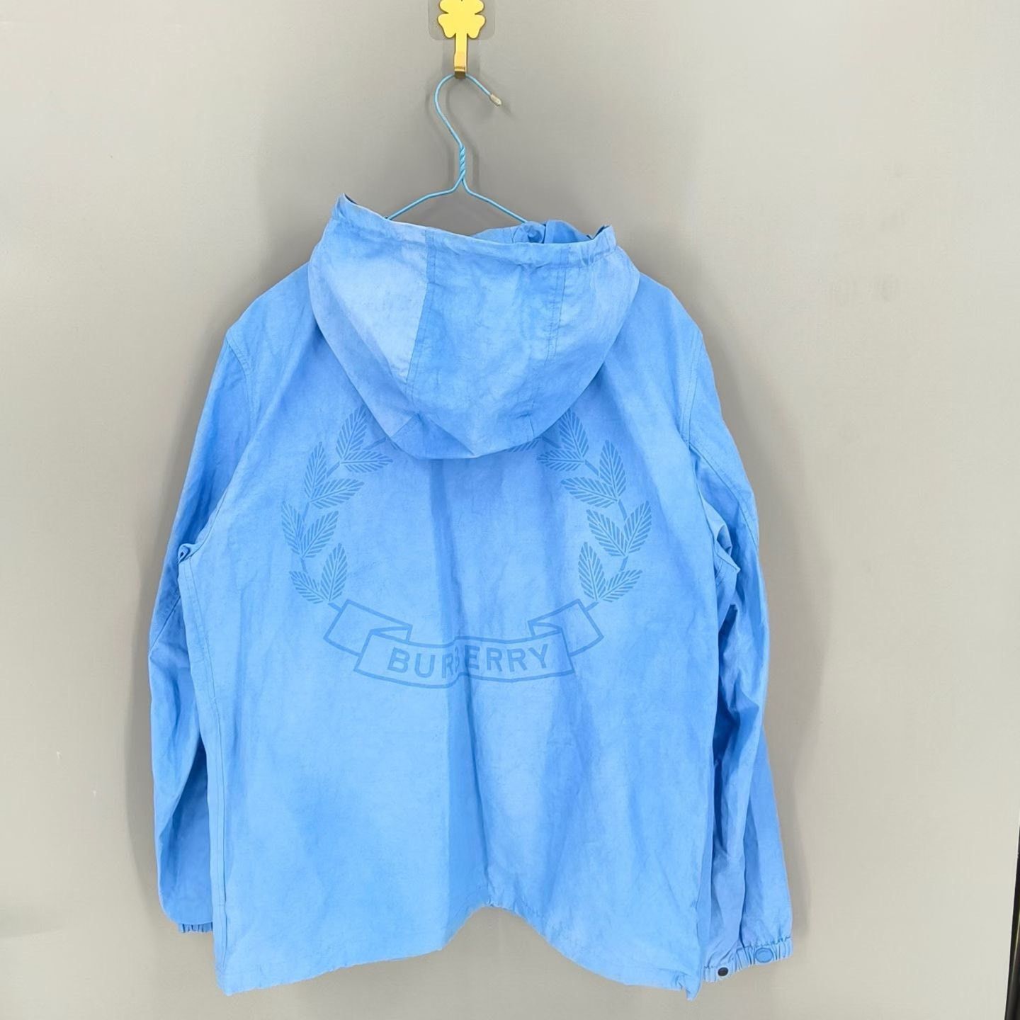 Burberry Burberry Printed Graphic Blue Light Jacket m Men Size US M / EU 48-50 / 2 - 2 Thumbnail