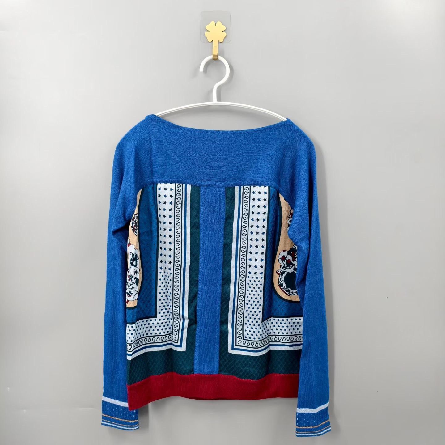 Hermes Hermes Knit Blue Sweater M Women Size M / US 6-8 / IT 42-44 - 2 Thumbnail