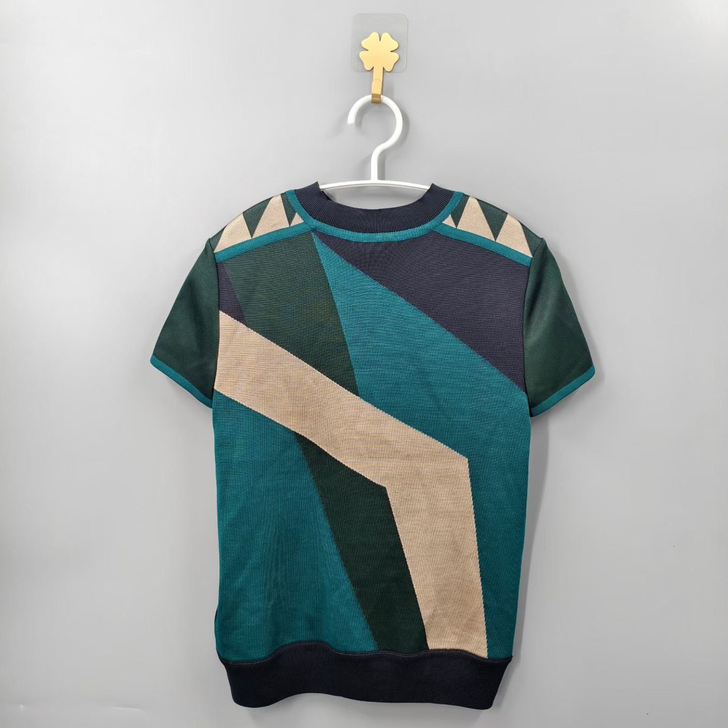 Hermes Hermes Knit Printed Green Sweater M Women Size M / US 6-8 / IT 42-44 - 2 Thumbnail