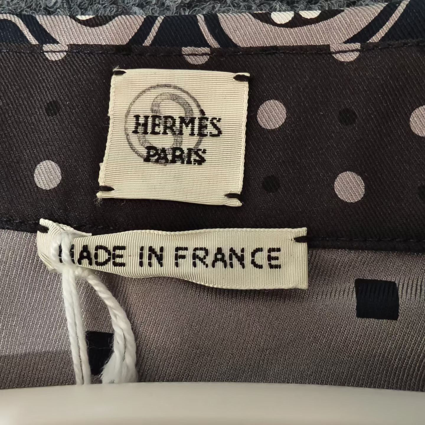 Hermes Hermes Silk Gray Button Up M Women Size M / US 6-8 / IT 42-44 - 3 Thumbnail