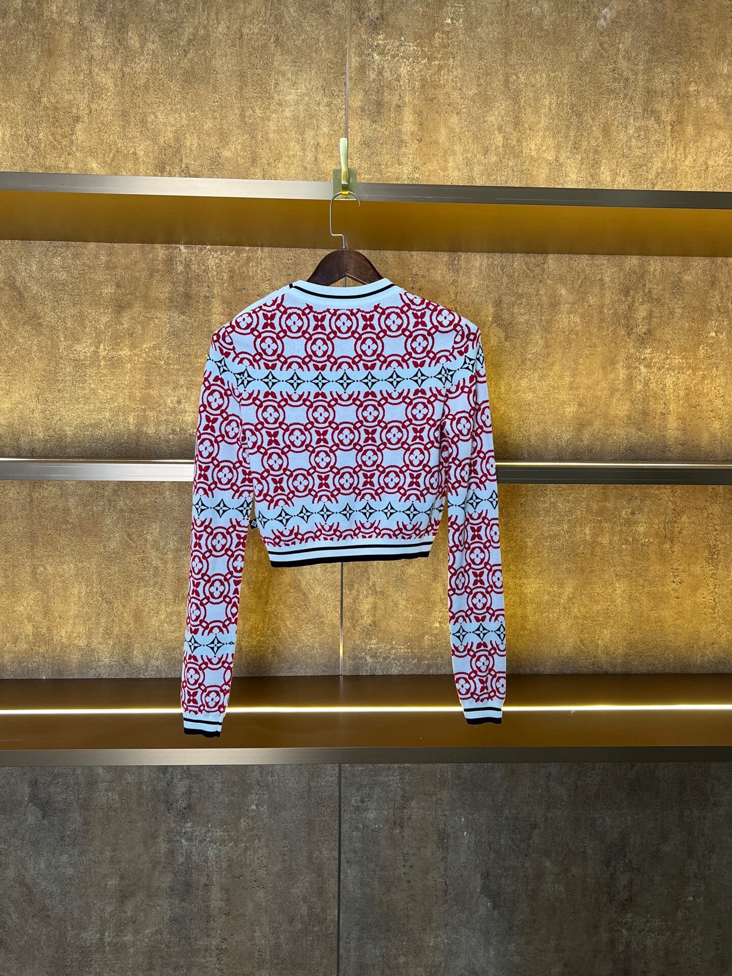 Louis Vuitton Louis Vuitton Knit Sweater XS Women Size XS / US 0-2 / IT 36-38 - 2 Thumbnail