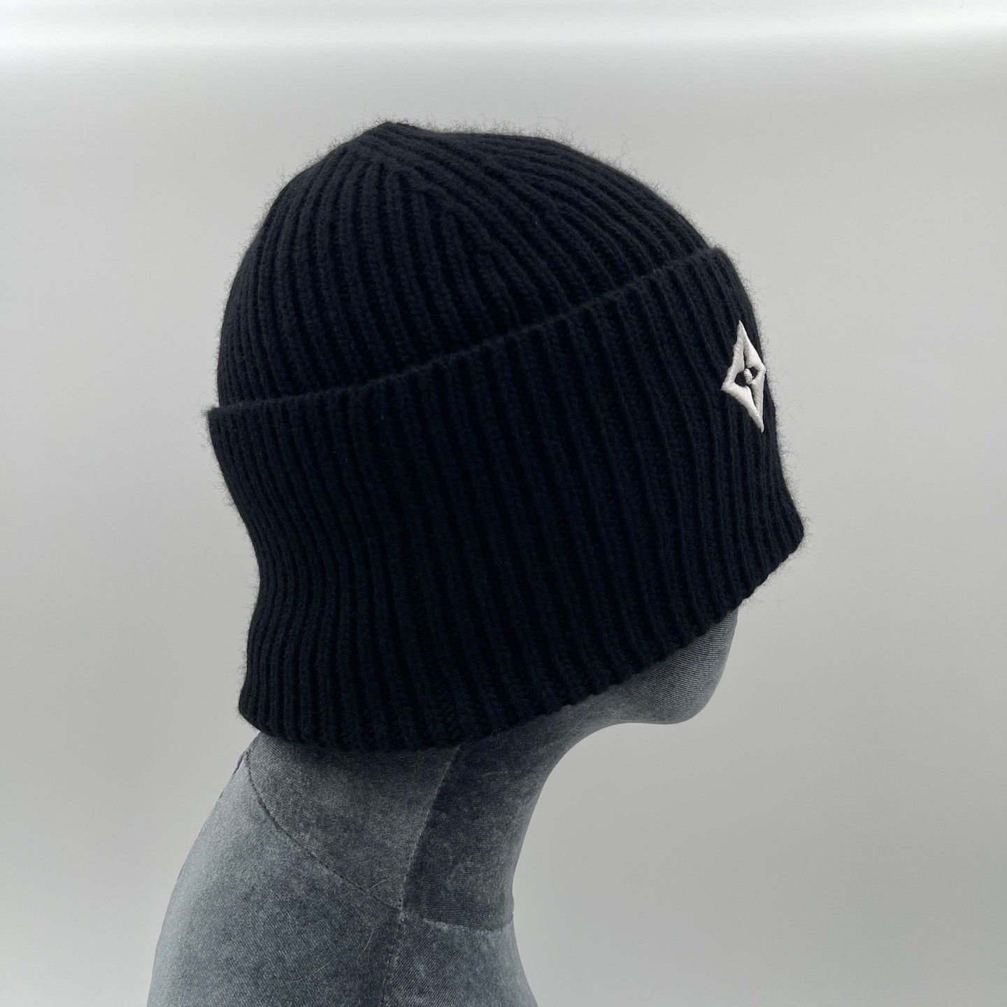 Louis Vuitton Louis Vuitton Hat one size Men Size ONE SIZE - 4 Thumbnail