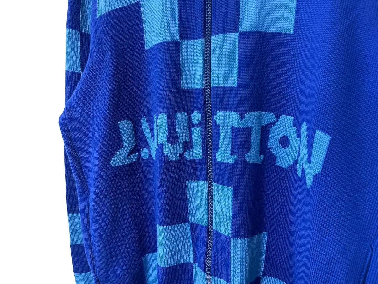 Louis Vuitton Louis Vuitton Wool Blue Light Jacket xl Men Size US XL / EU 56 / 4 - 2 Thumbnail