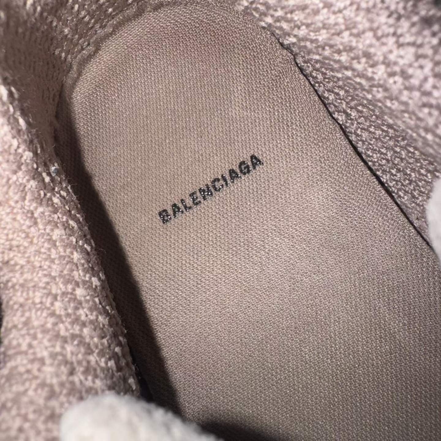 Balenciaga Balenciaga Lowtop Sneakers 5 Men Size US 5 / EU 37 - 9 Thumbnail