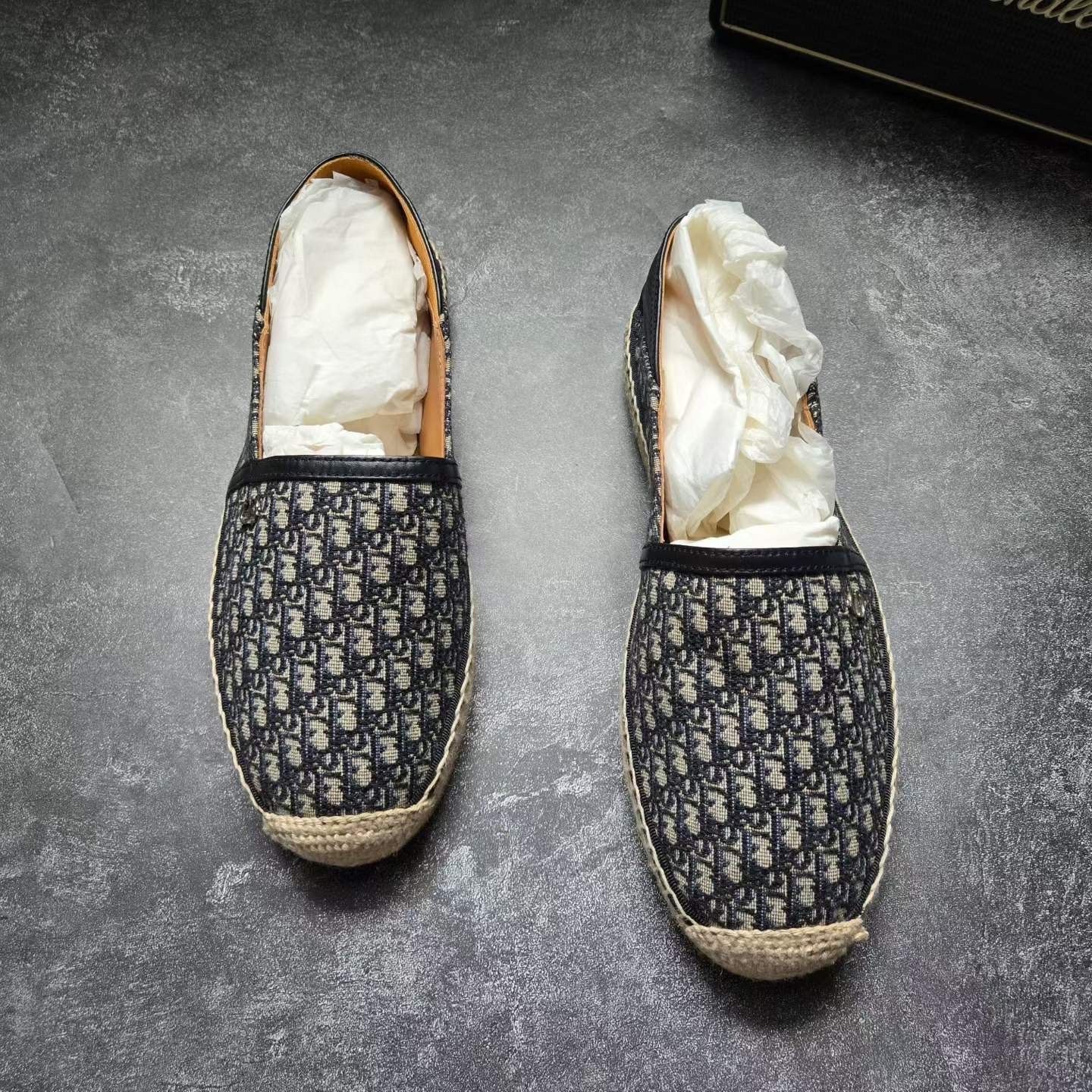 Dior Dior Lowtop Sneakers 8.5 Men Size US 8.5 / EU 41-42 - 2 Thumbnail