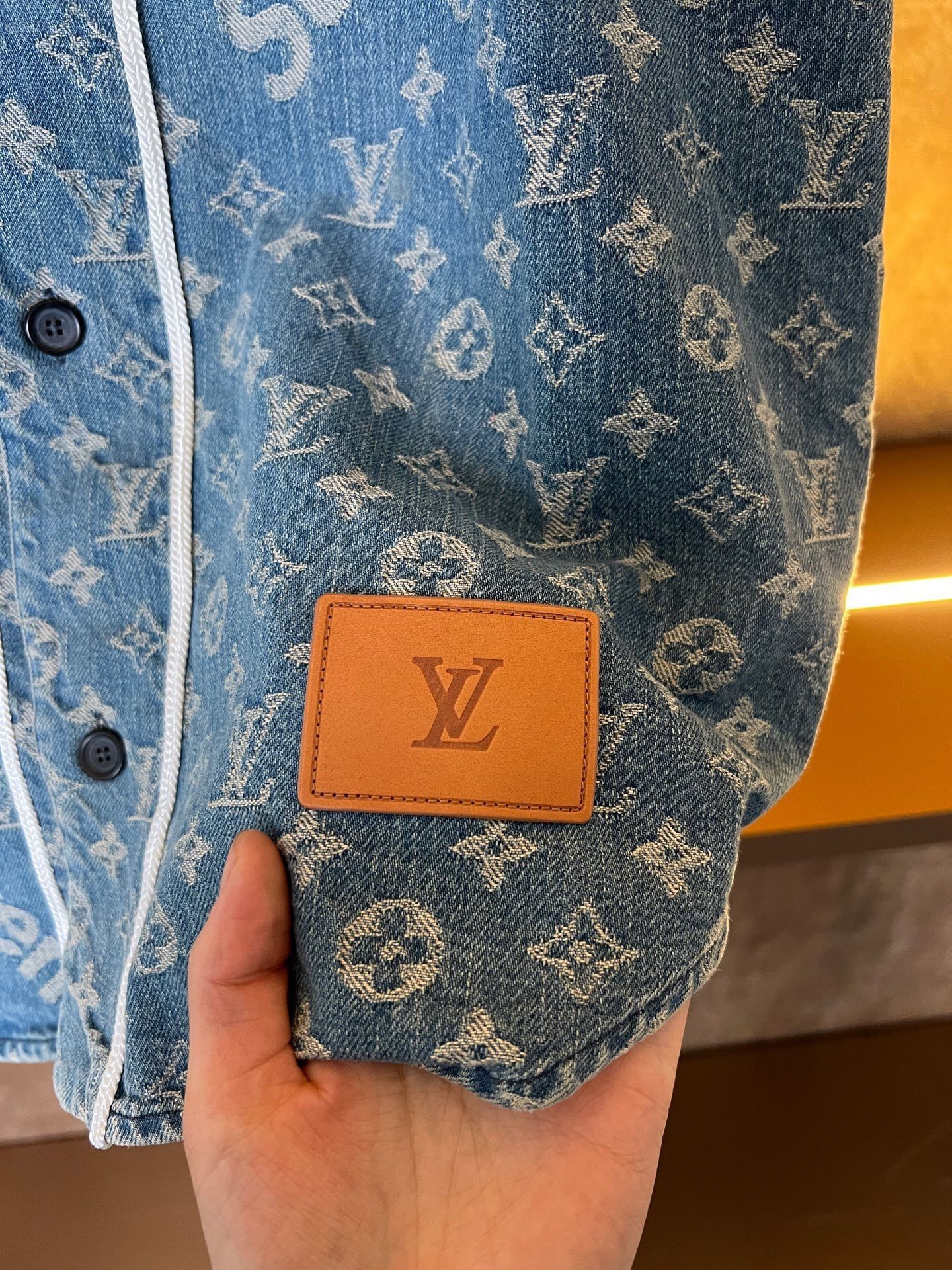 Louis Vuitton Louis Vuitton Blue Shirt xs Men Size US XS / EU 42 / 0 - 3 Thumbnail